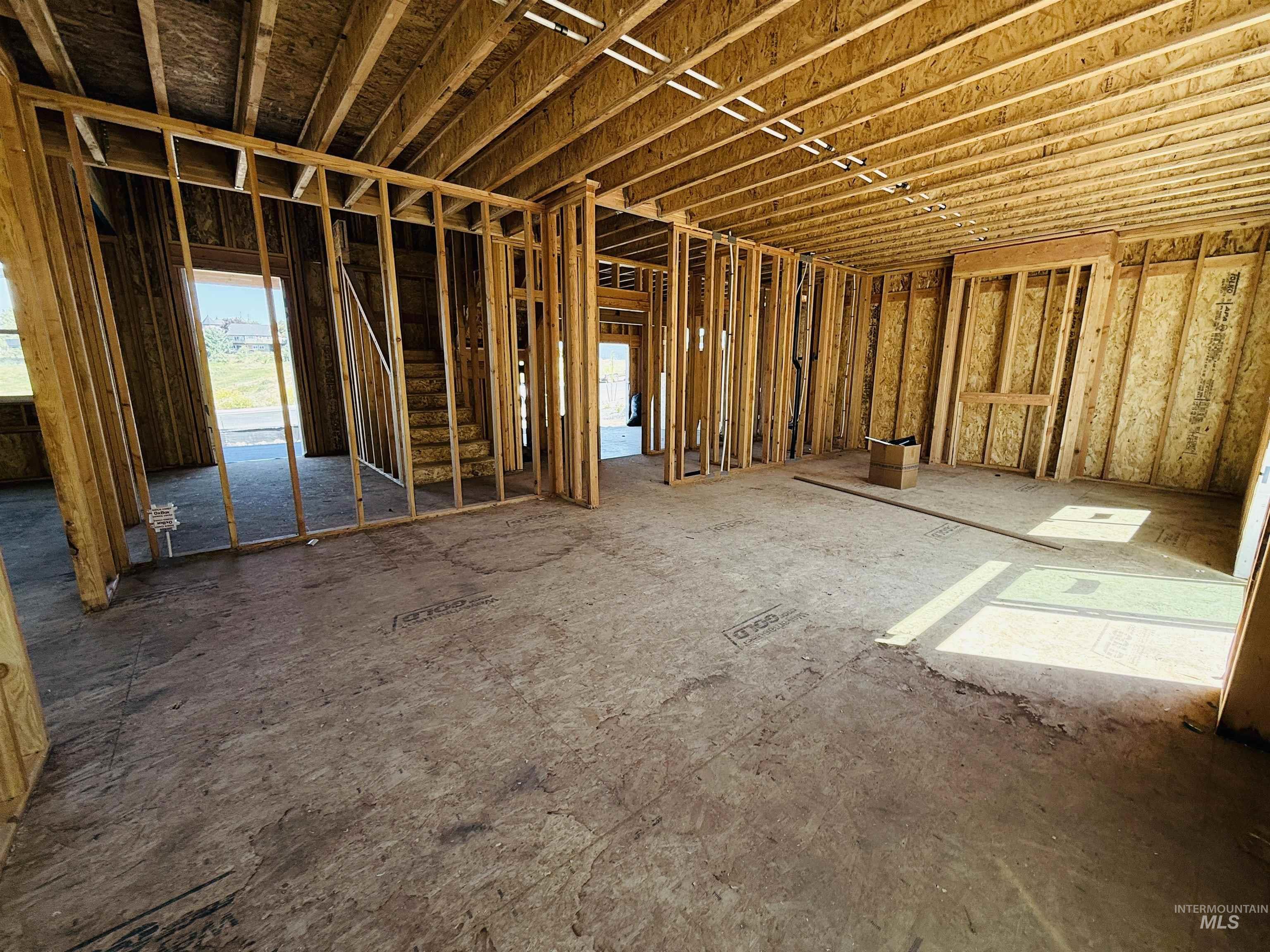 2457 E 3rd Street Property Photo 21