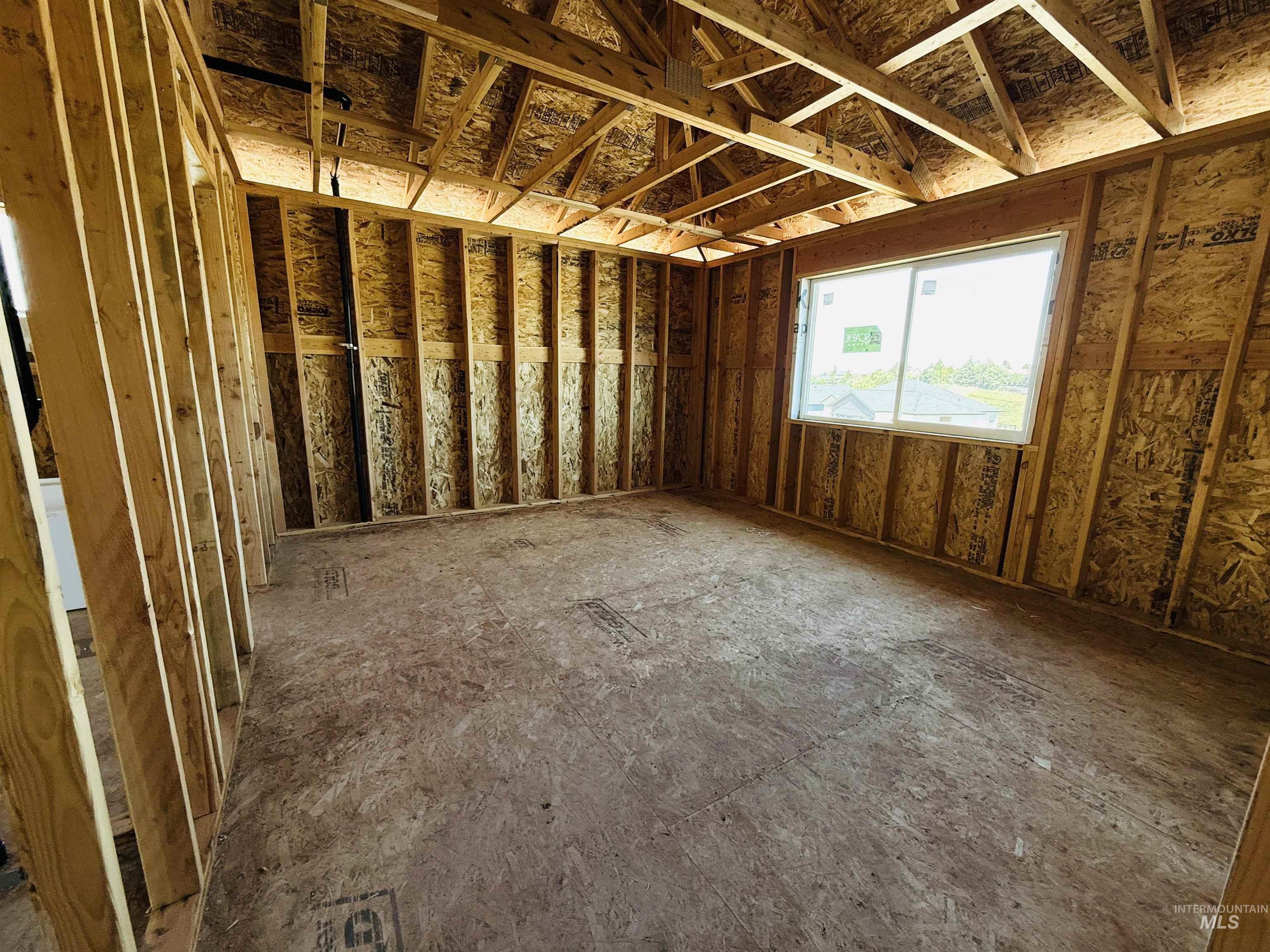 2457 E 3rd Street Property Photo 29