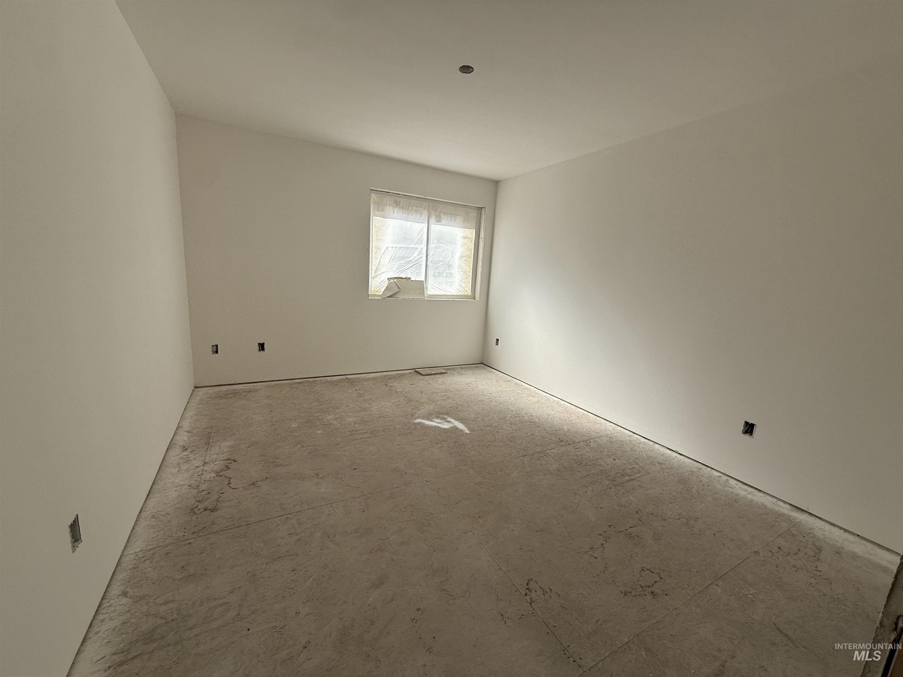 2457 E 3rd Street Property Photo 30