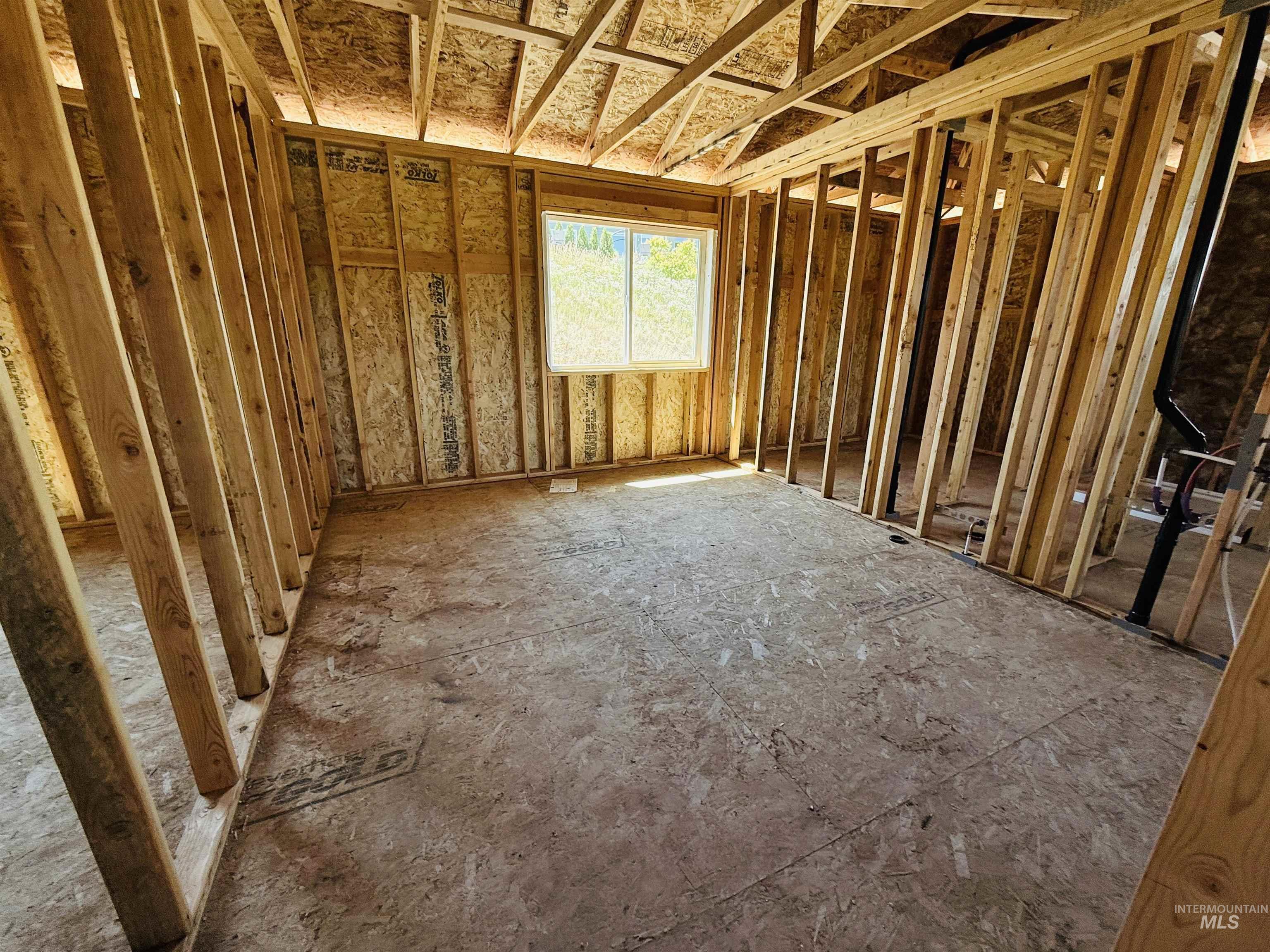 2457 E 3rd Street Property Photo 36