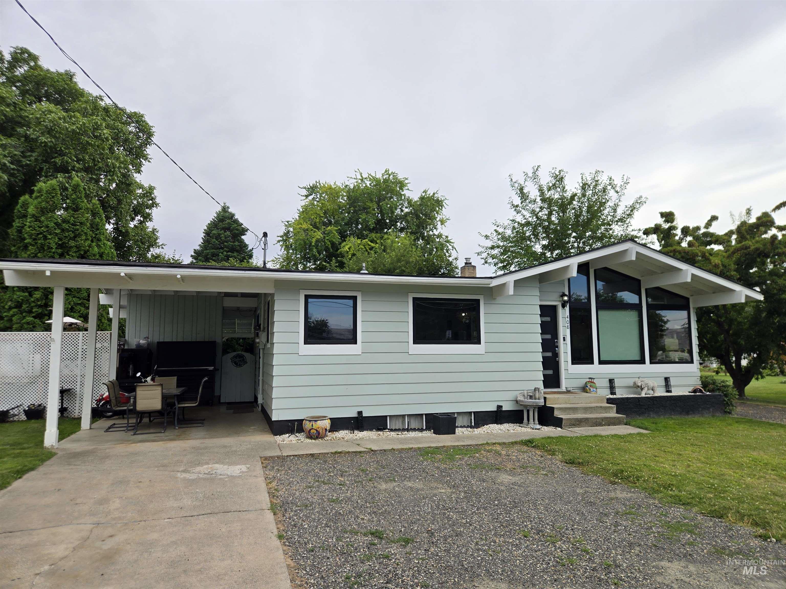 408 Park Drive Property Photo 1