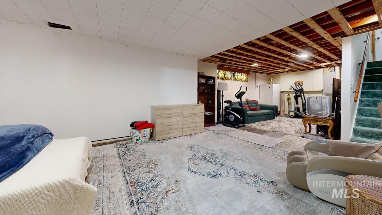 408 Park Drive Property Photo 15
