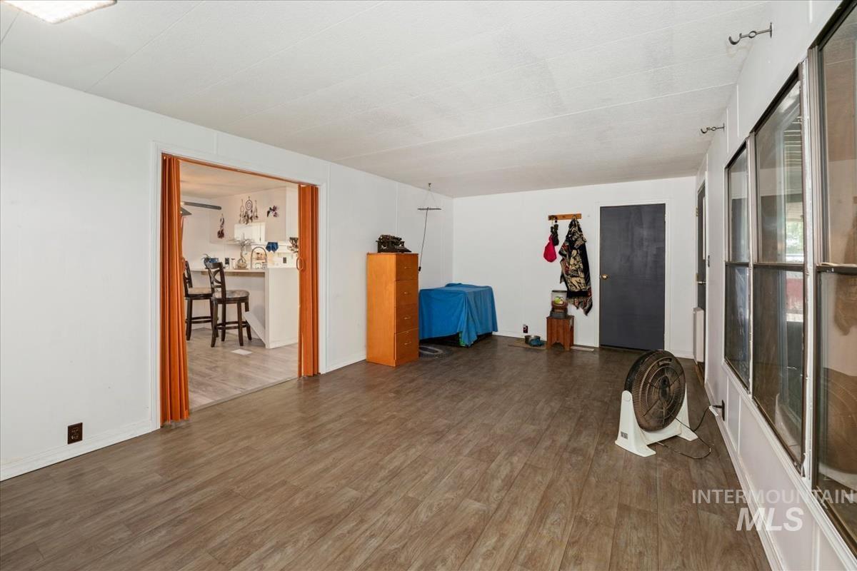 1160 W Concord Property Photo 4