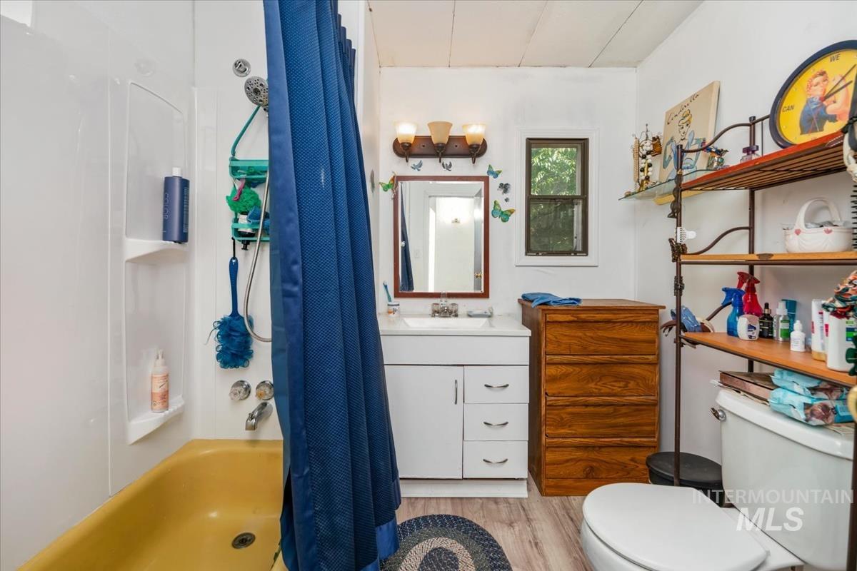 1160 W Concord Property Photo 22