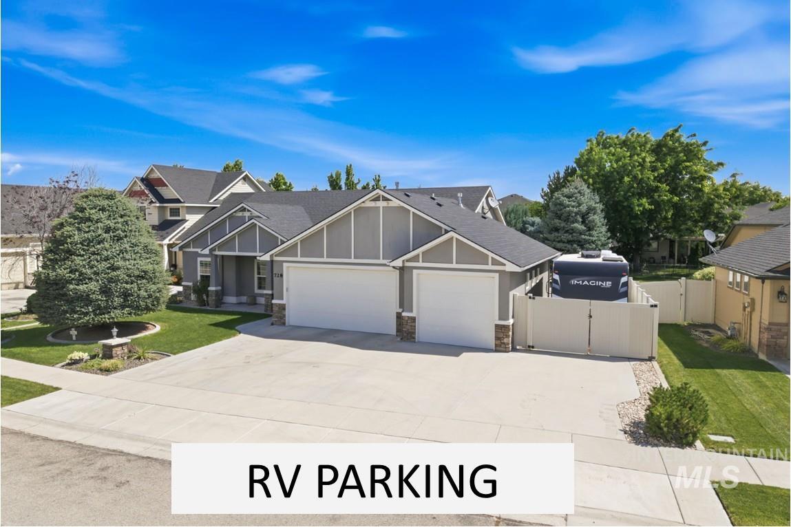 728 W Heather Woods Dr. Property Photo 2