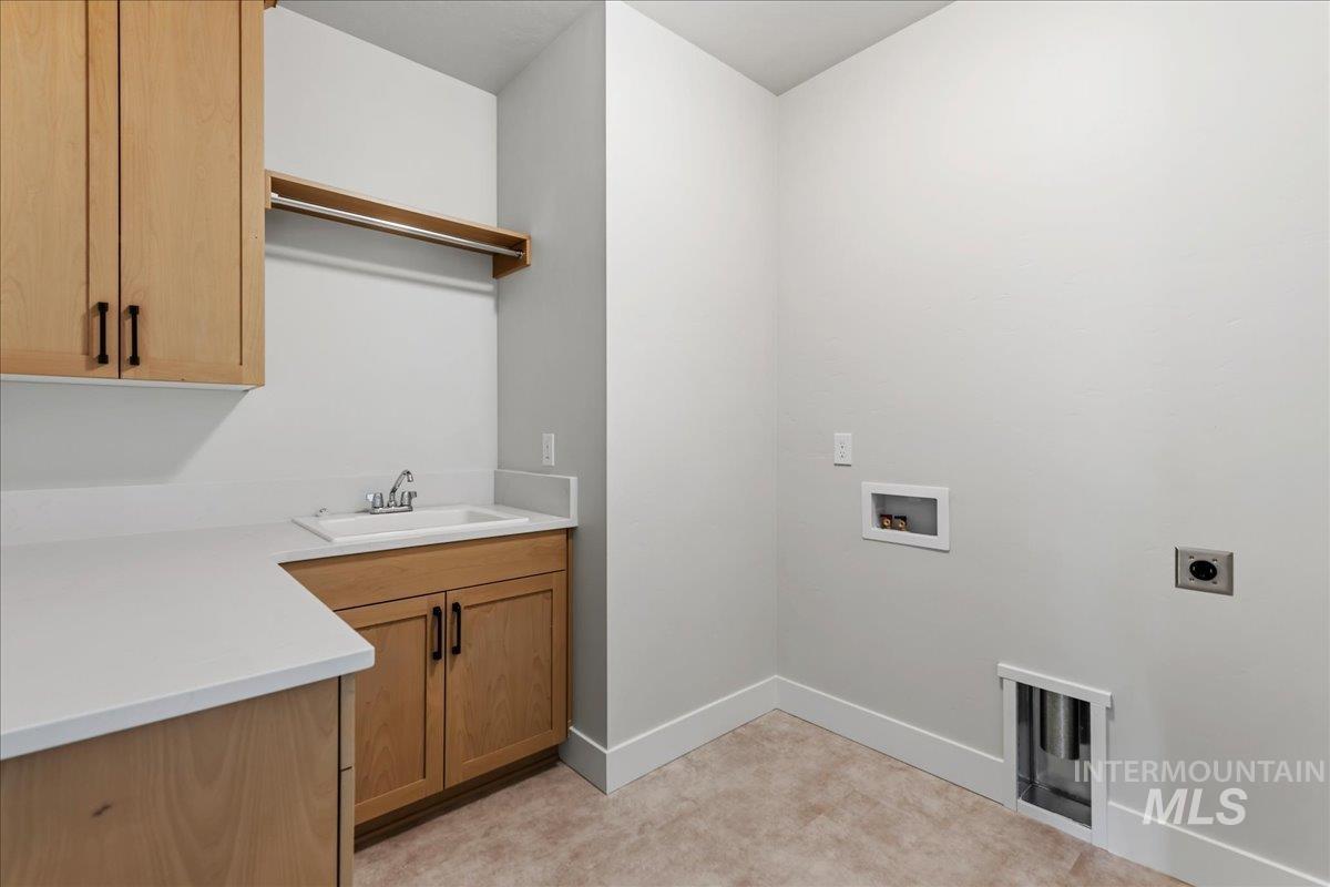 7715 W Flathead Lake St Property Photo 37