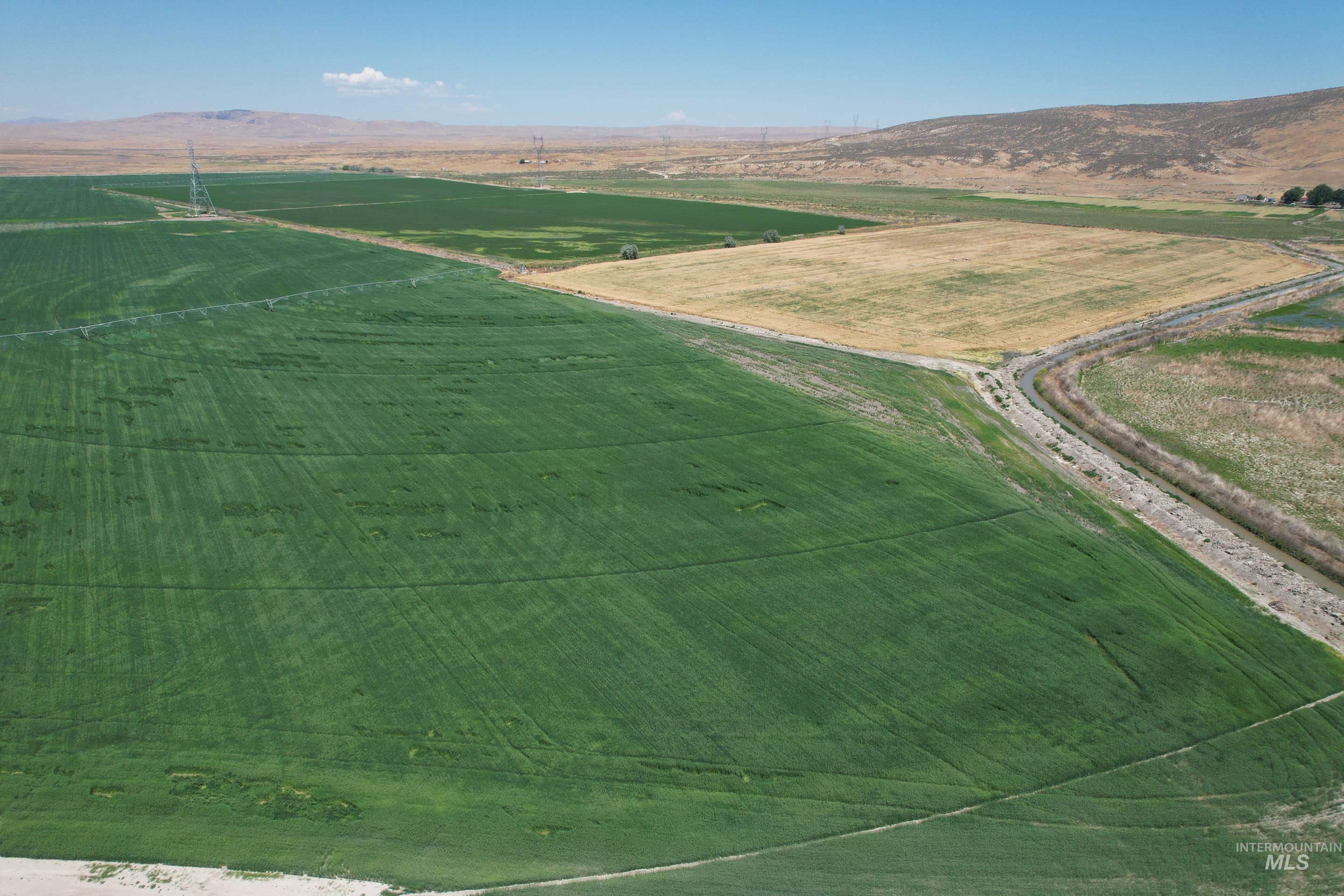 4362 John Day Highway Property Photo 5
