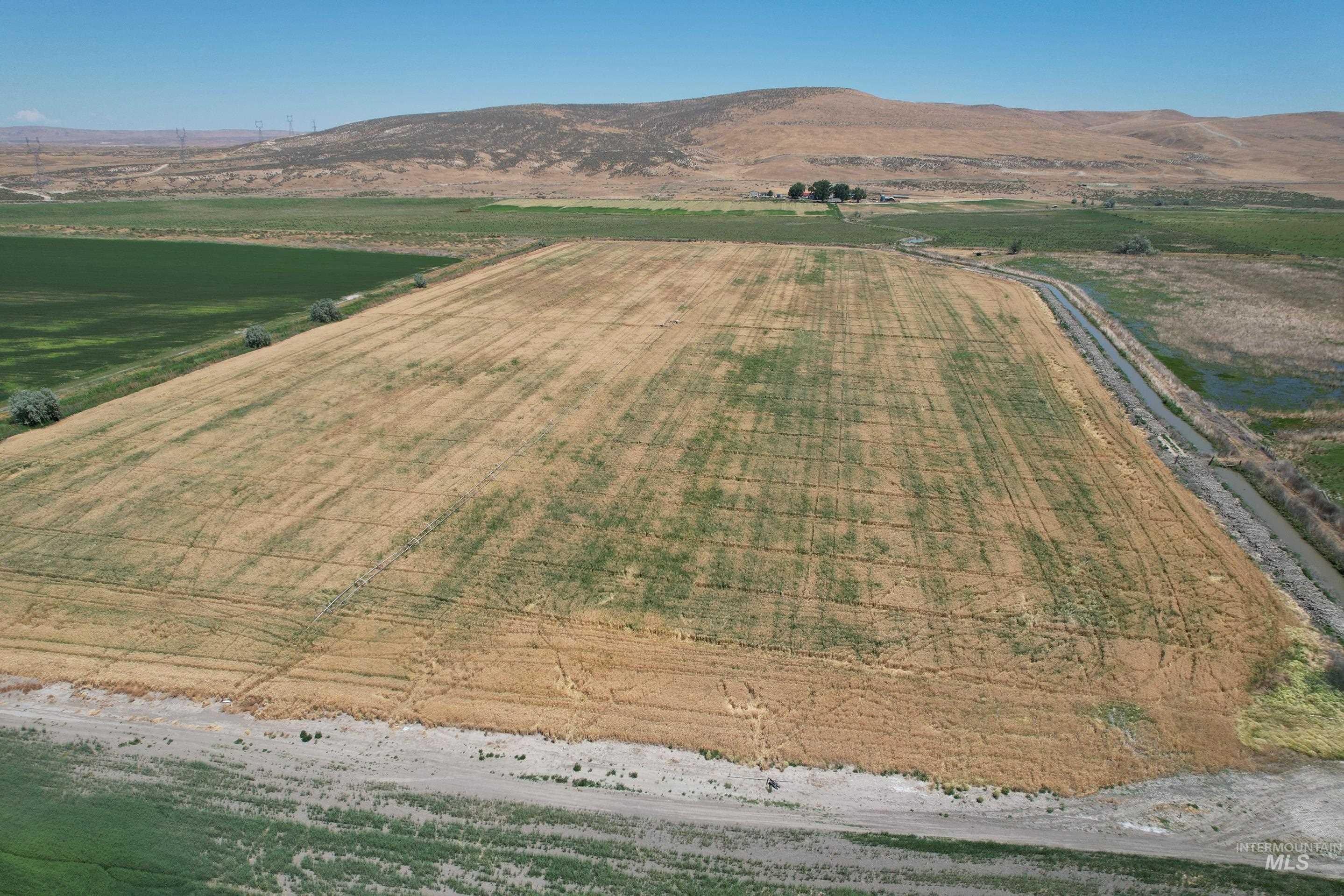 4362 John Day Highway Property Photo 6