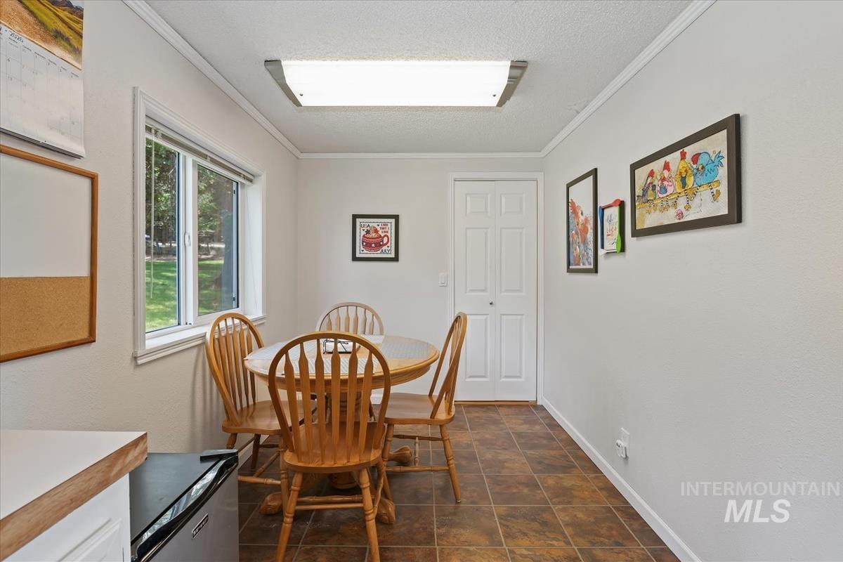5758 W Hill Rd Property Photo 14