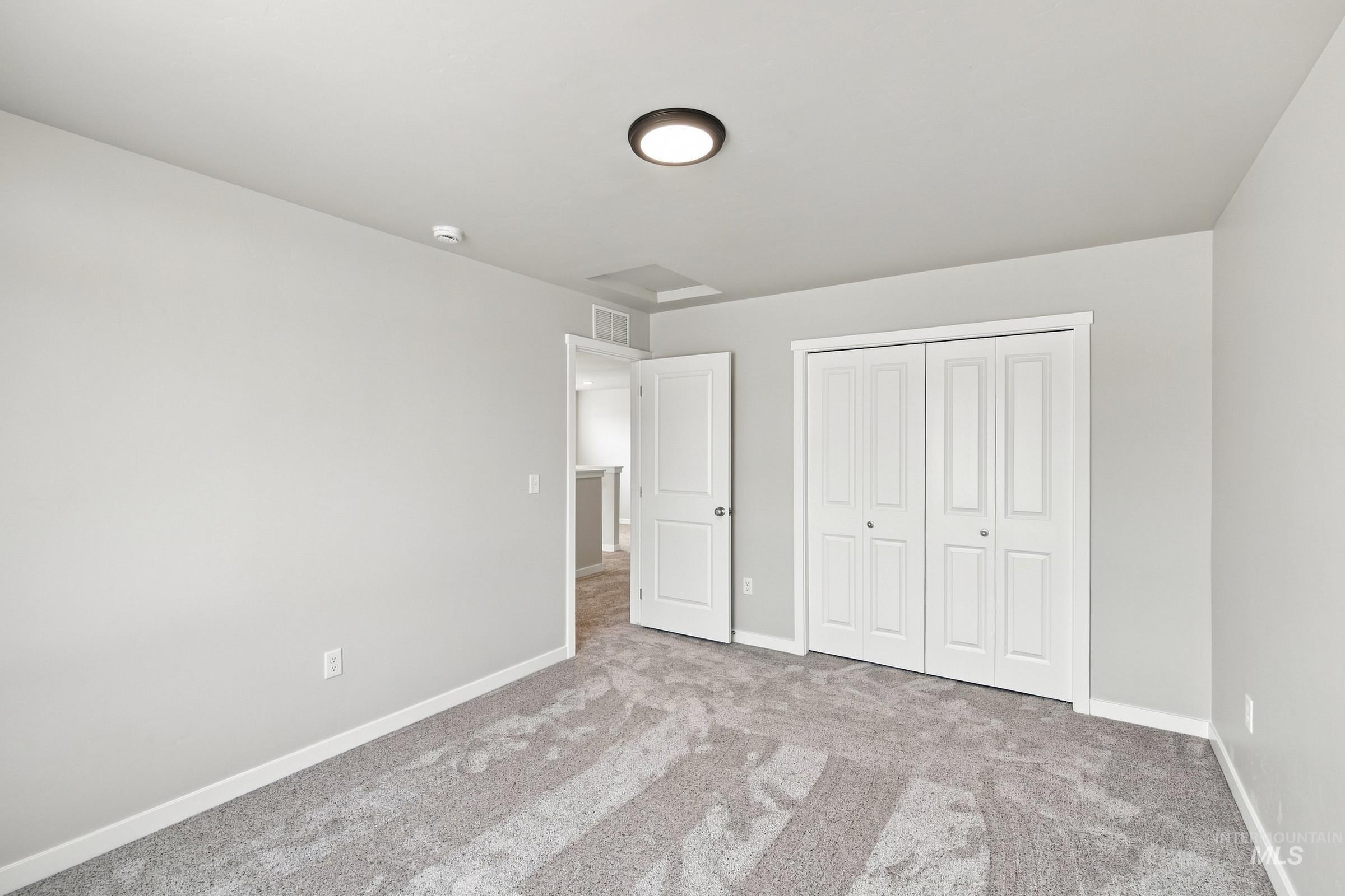633 W Novak Dr Property Photo 21