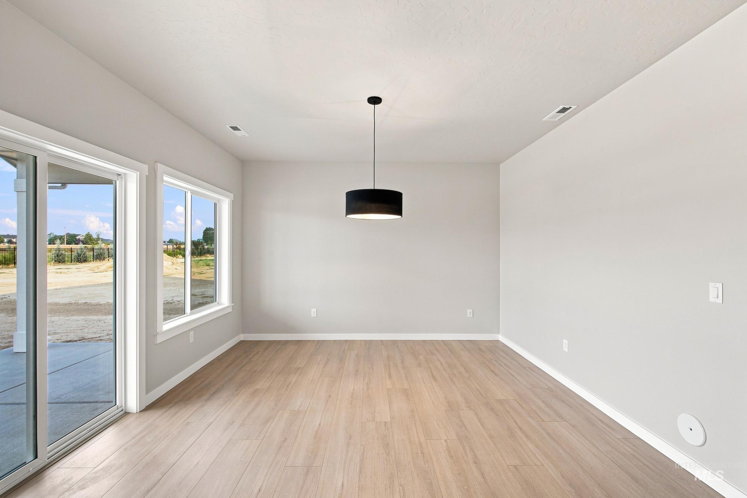 3035 N Schimigadoon Way Property Photo 14