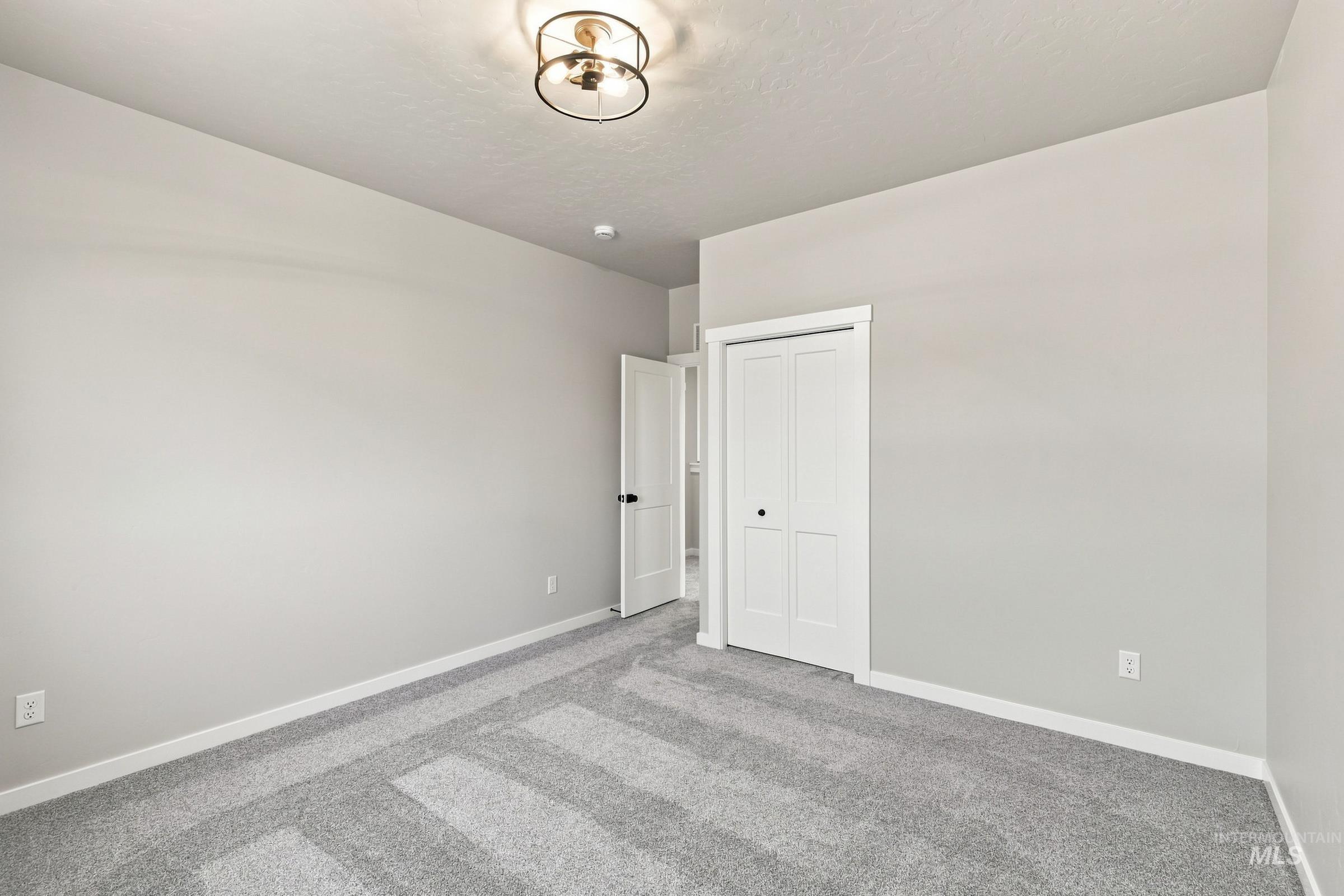 3035 N Schimigadoon Way Property Photo 34