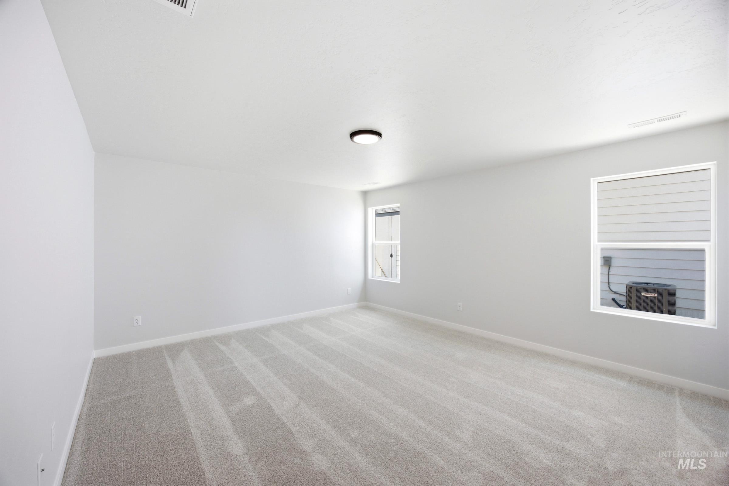 7325 W Trumbull Ct Property Photo 18