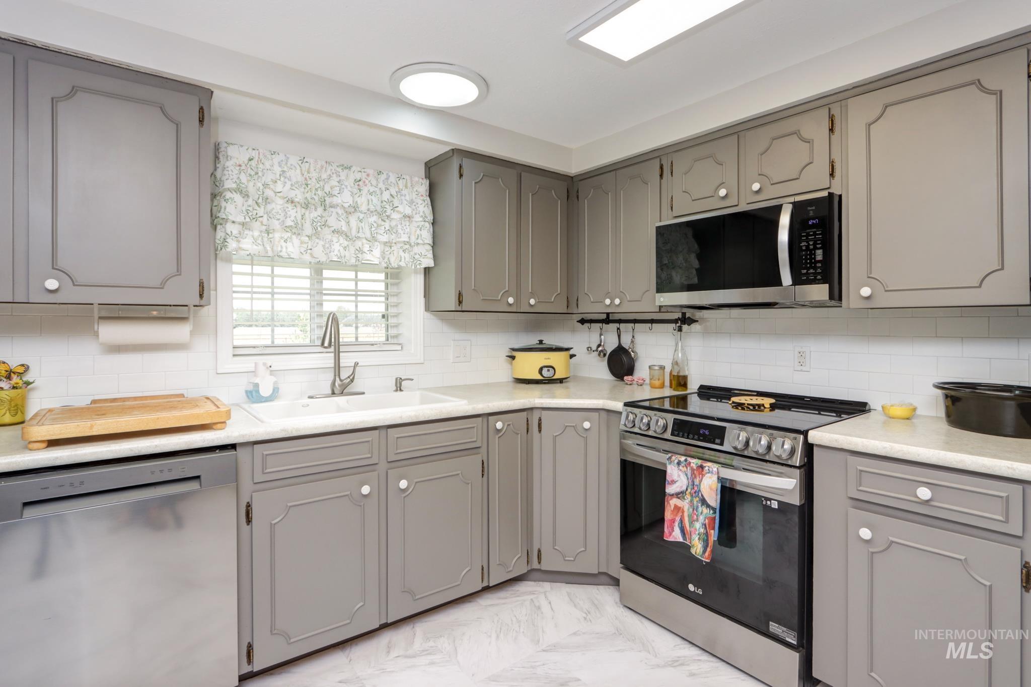 2528 Waterwheel Property Photo 7