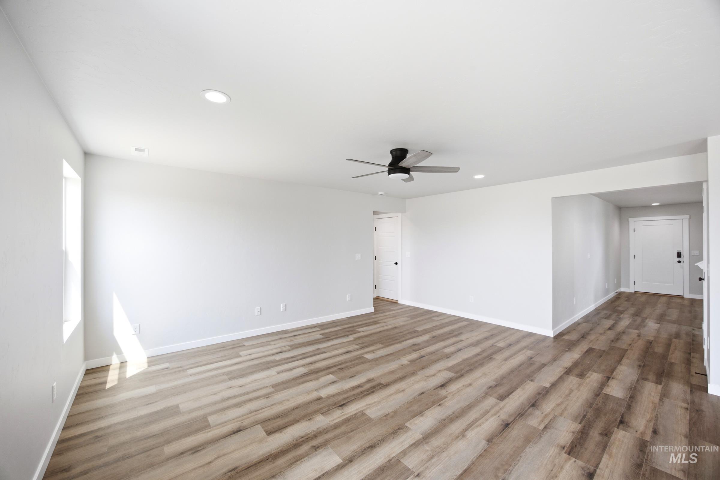 7283 W Trumbull Ct Property Photo 8