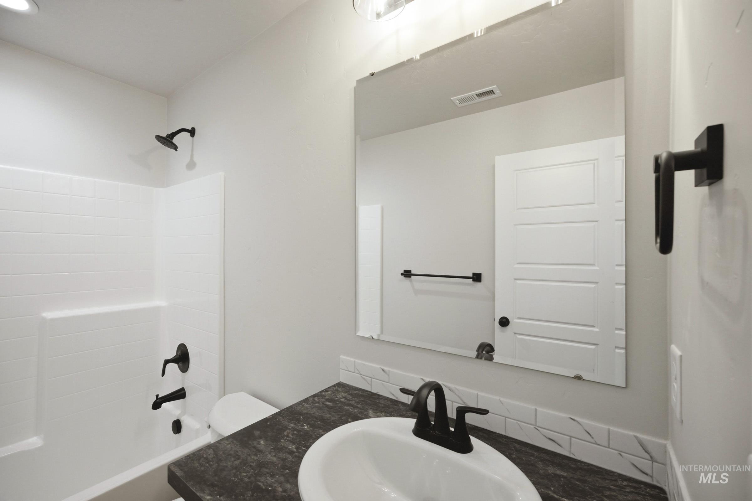 7340 W Trumbull Ct Property Photo 13
