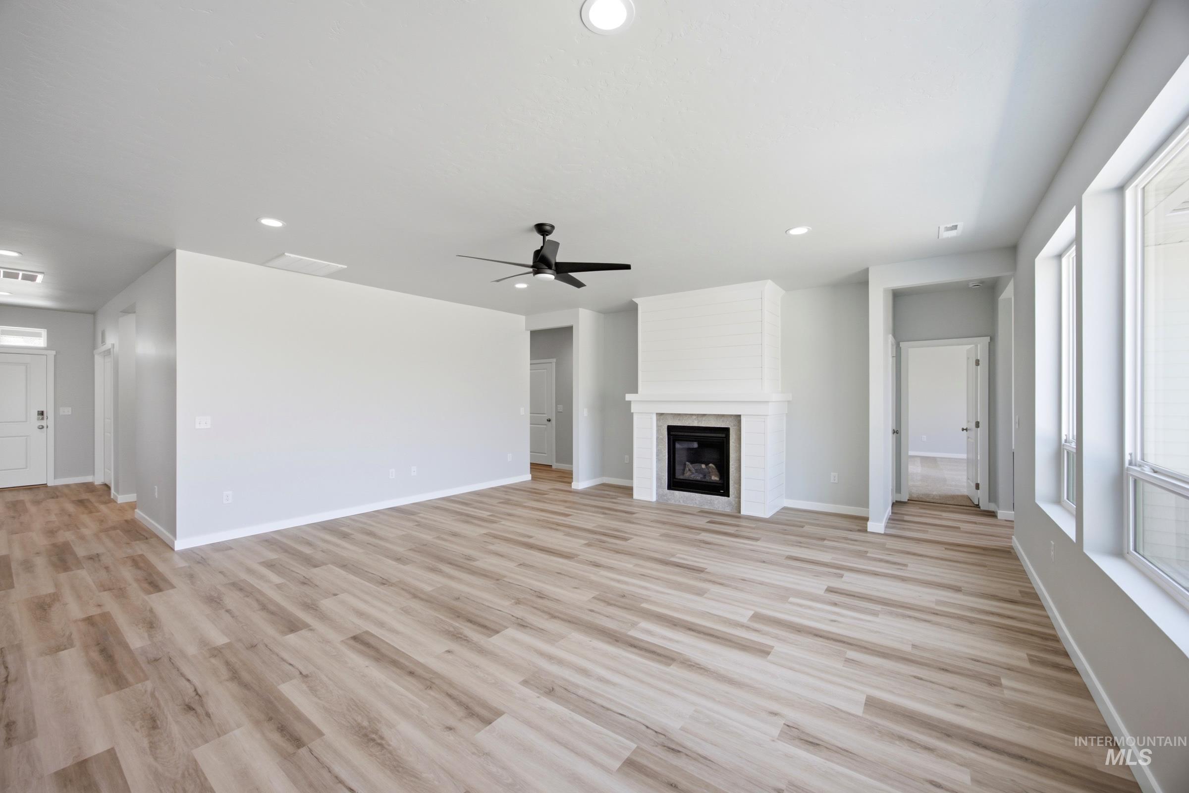 1073 Coffee Pond Ave Property Photo 6