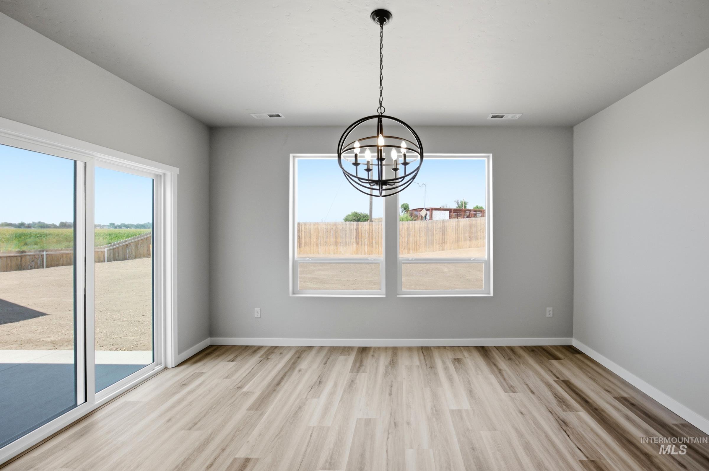 1073 Coffee Pond Ave Property Photo 10