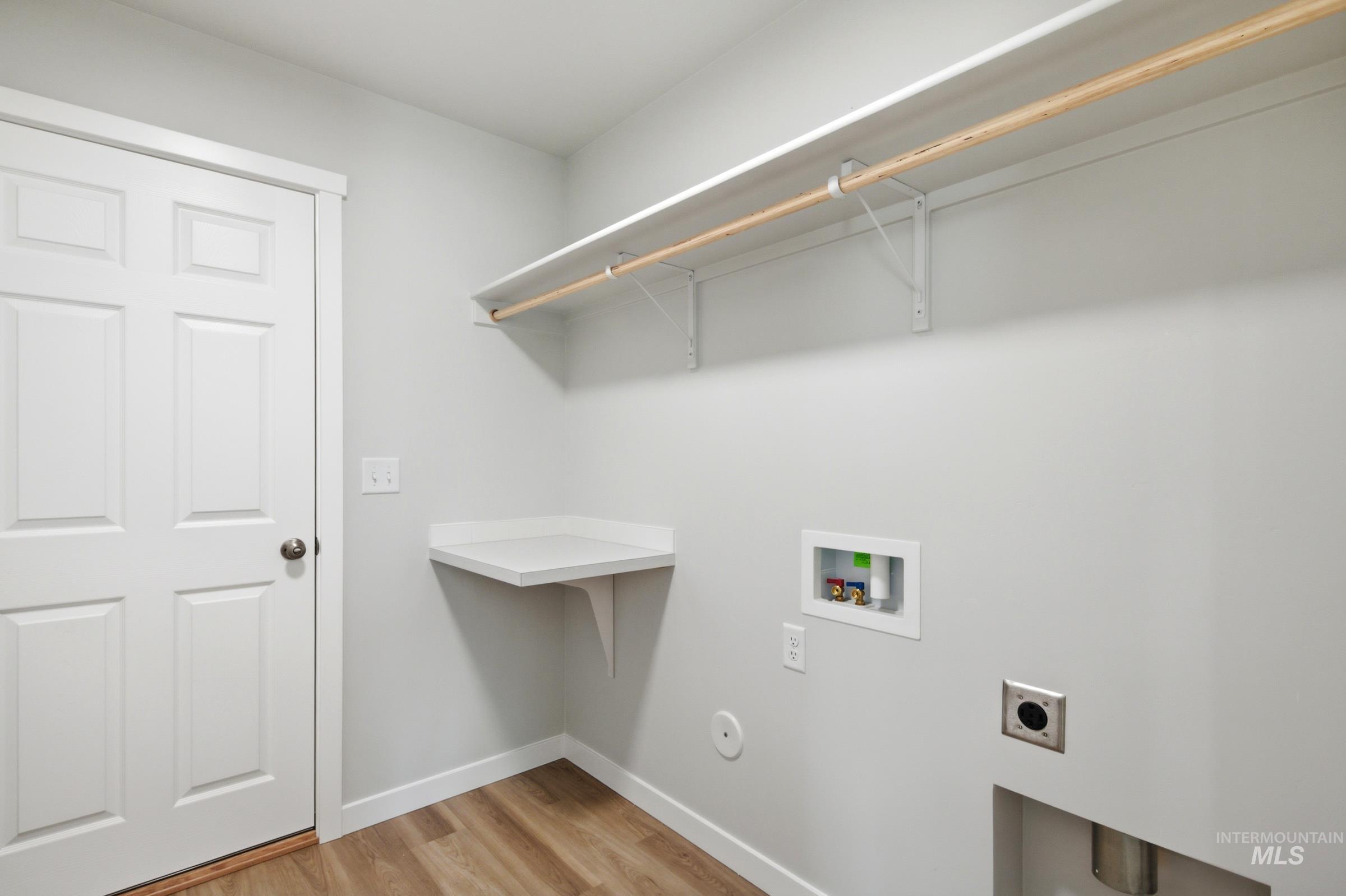 1552 Sunday River St Property Photo 13