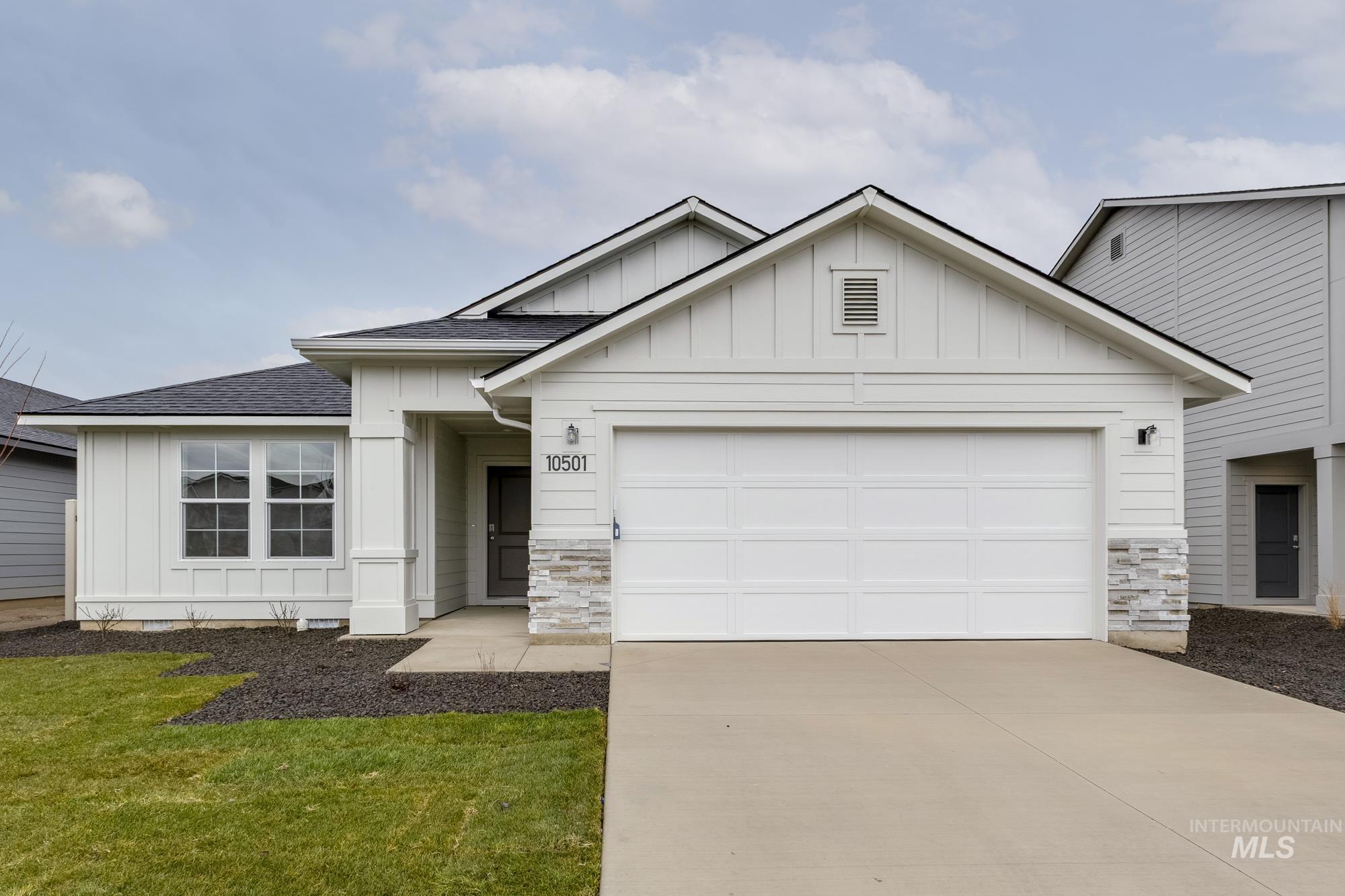 9416 W Blazing Star St Property Photo 1