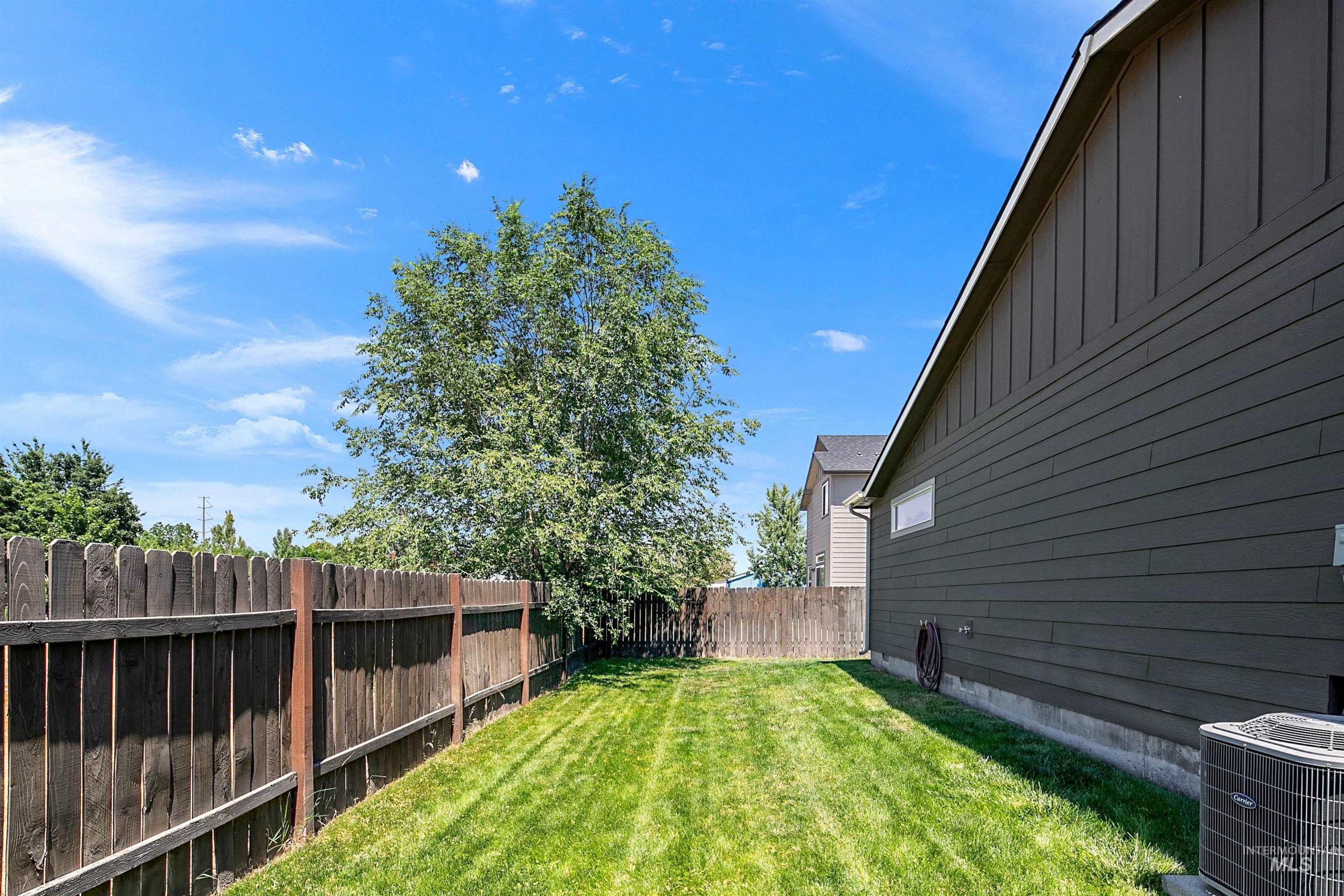 12048 W Victory Road Property Photo 35