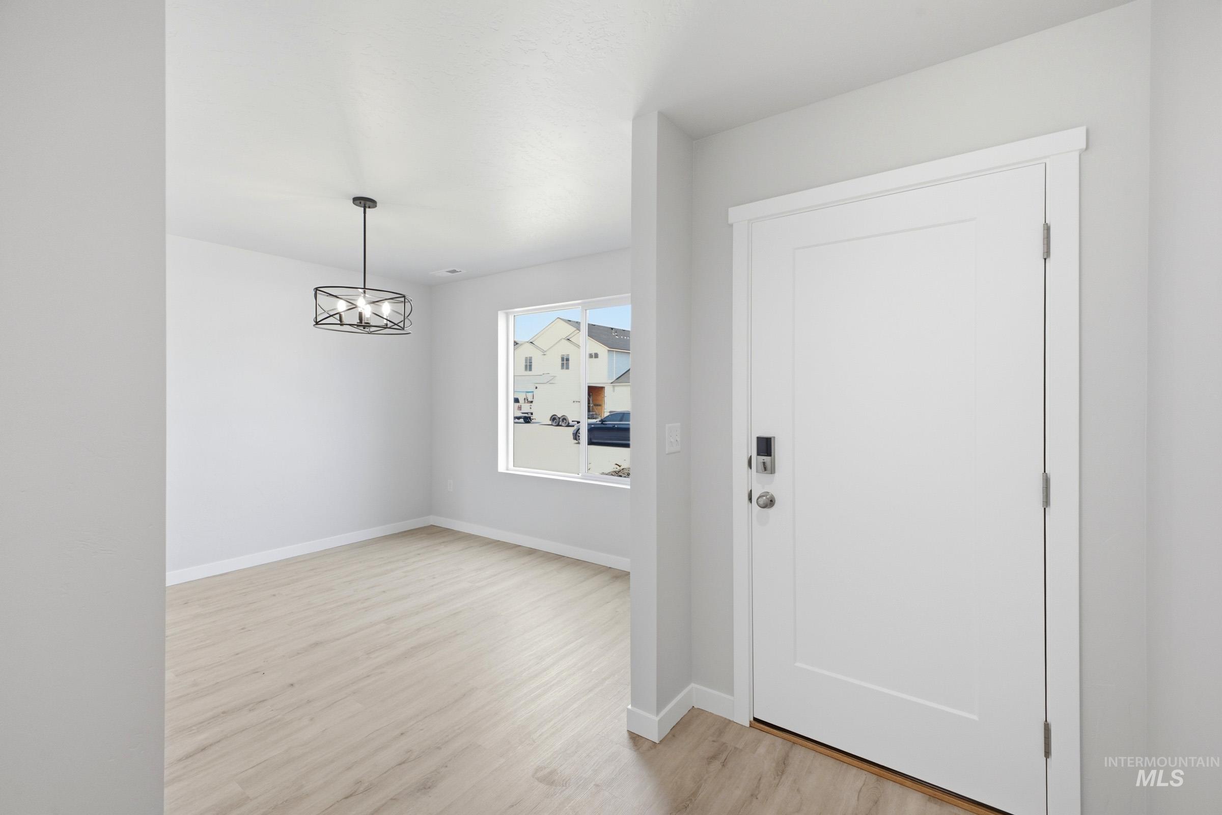 3111 W Animas Creek Dr Property Photo 2