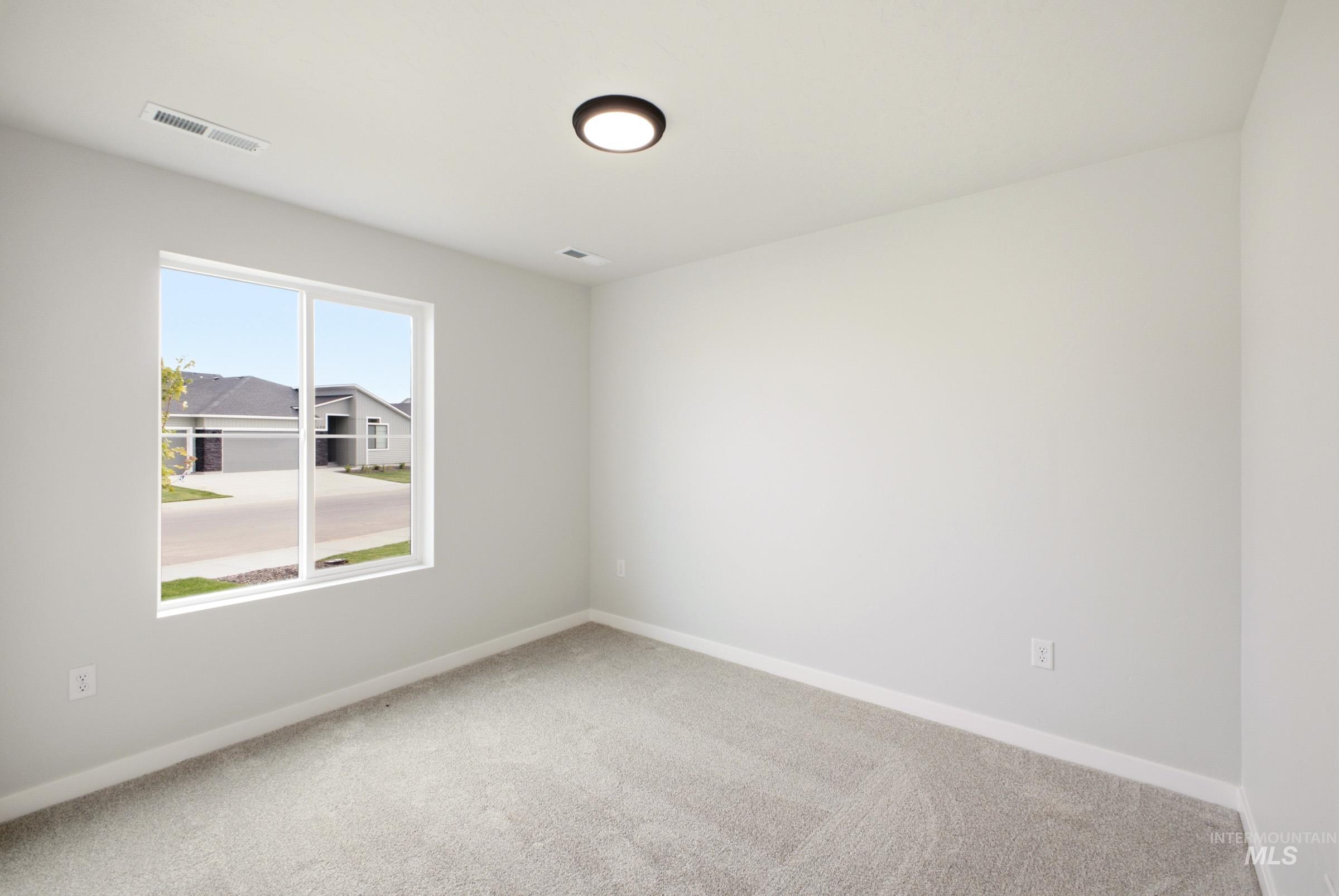 2407 W Red Jasper Dr Property Photo 12