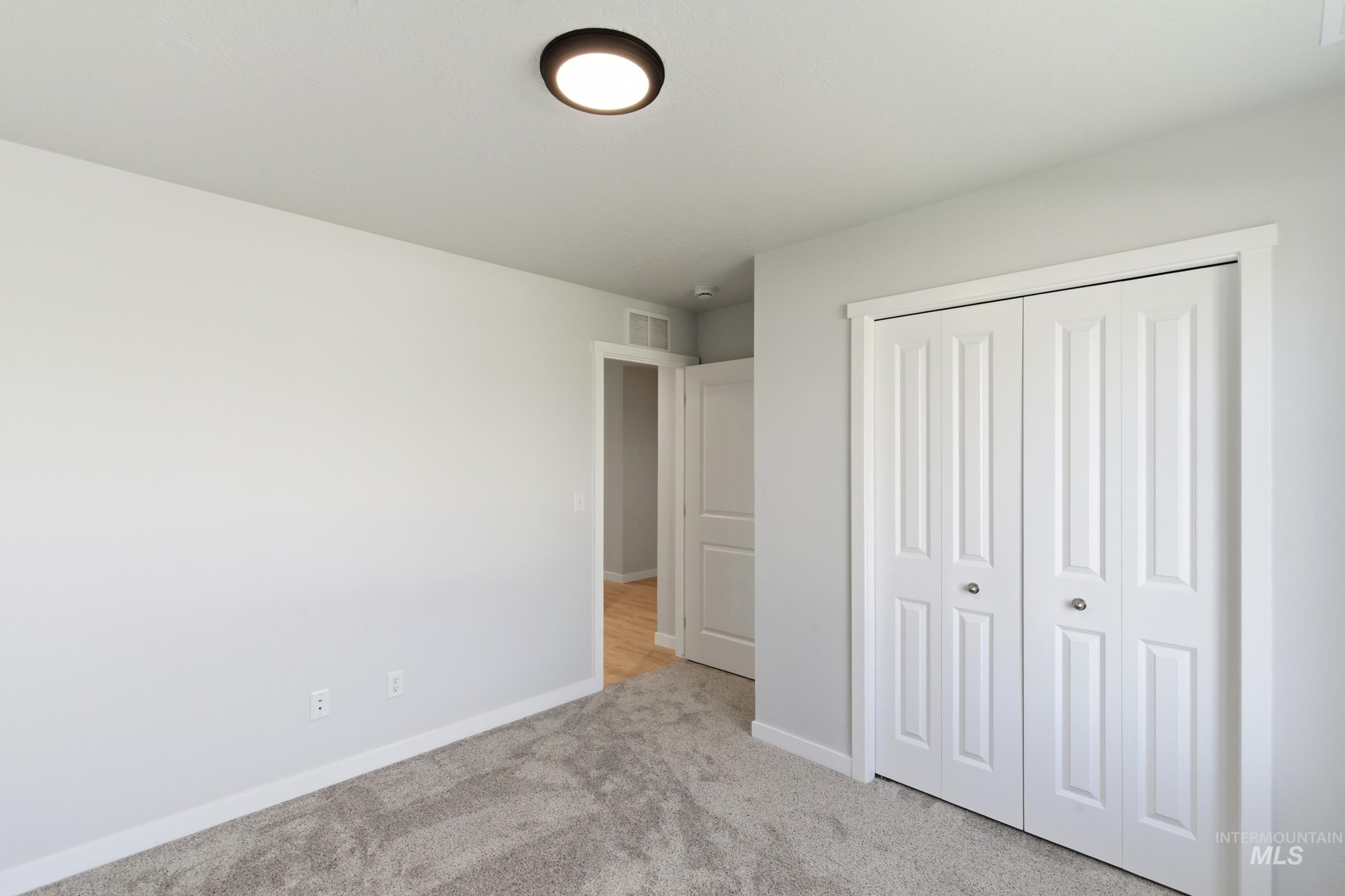 2407 W Red Jasper Dr Property Photo 16