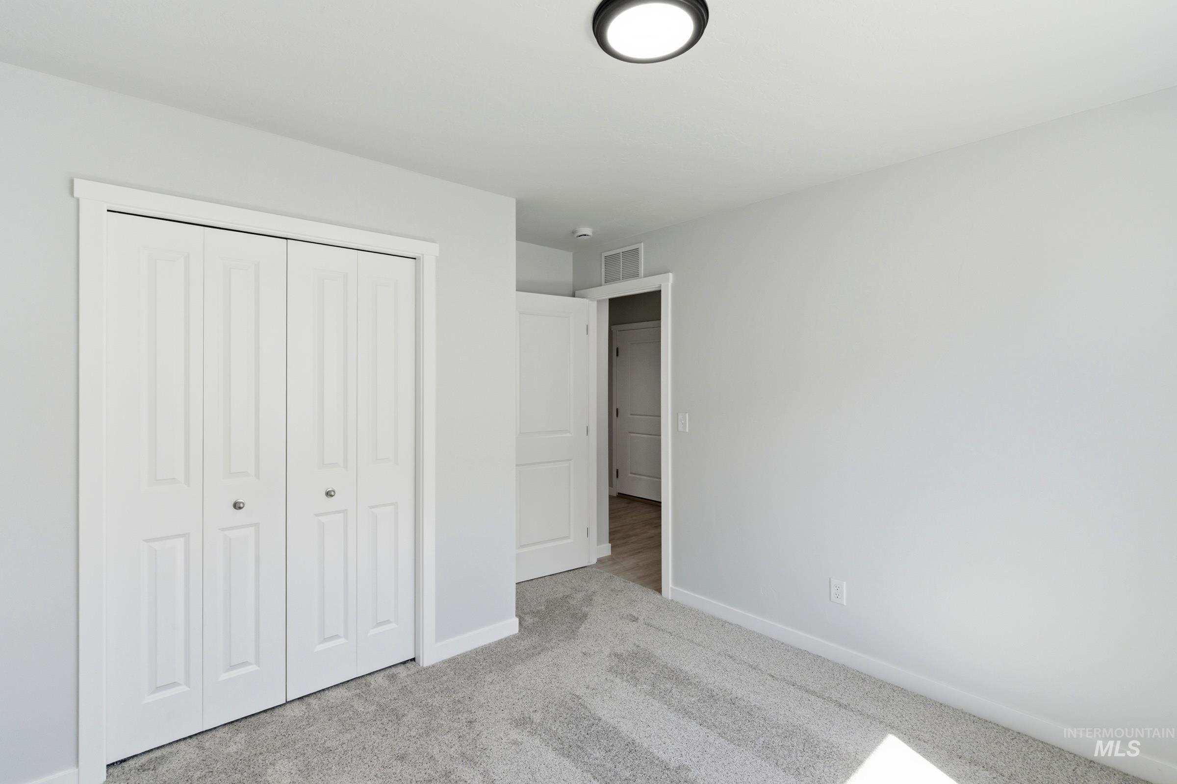 2407 W Red Jasper Dr Property Photo 18