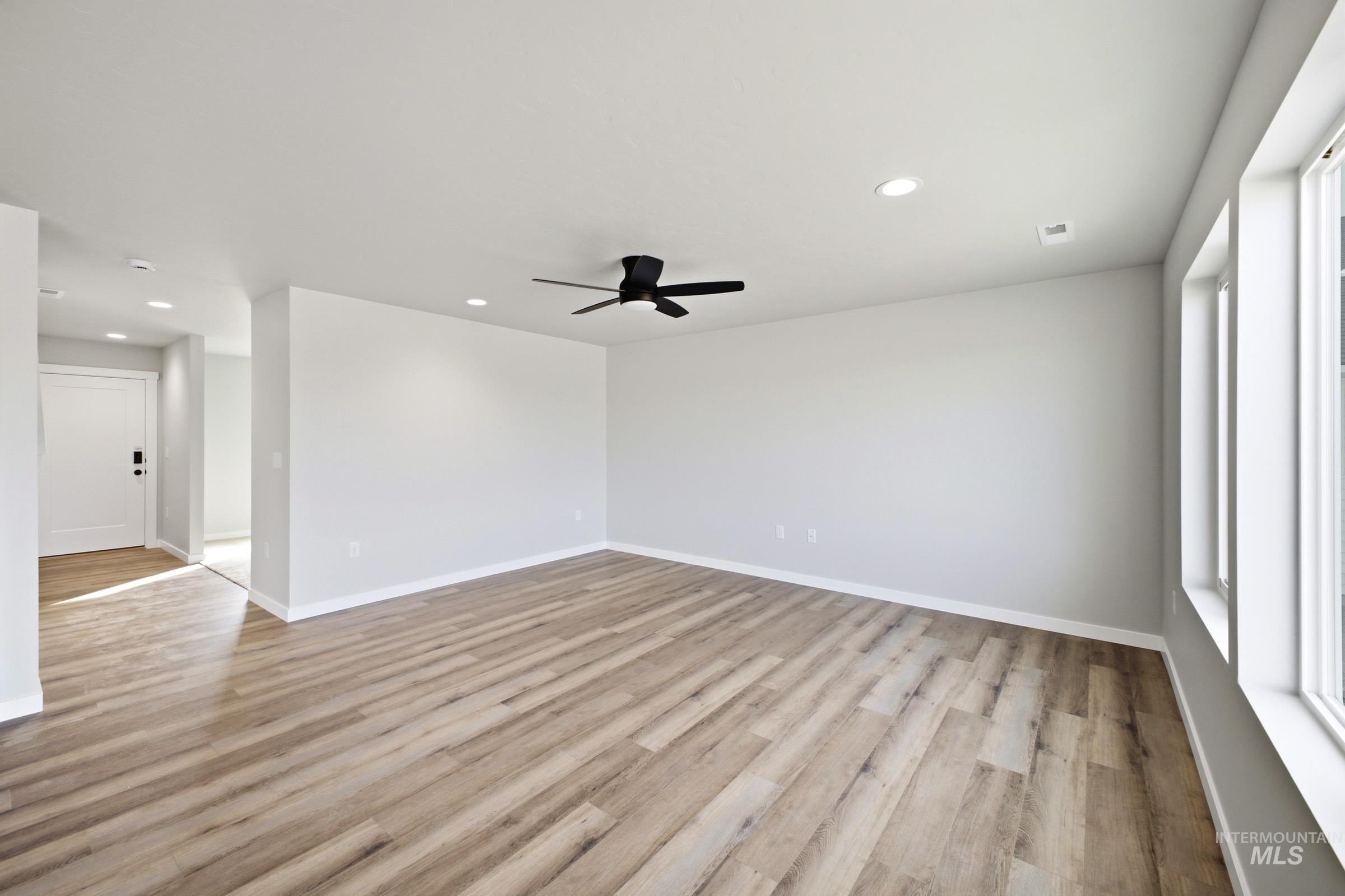 2529 W Tar Sands Dr Property Photo 8