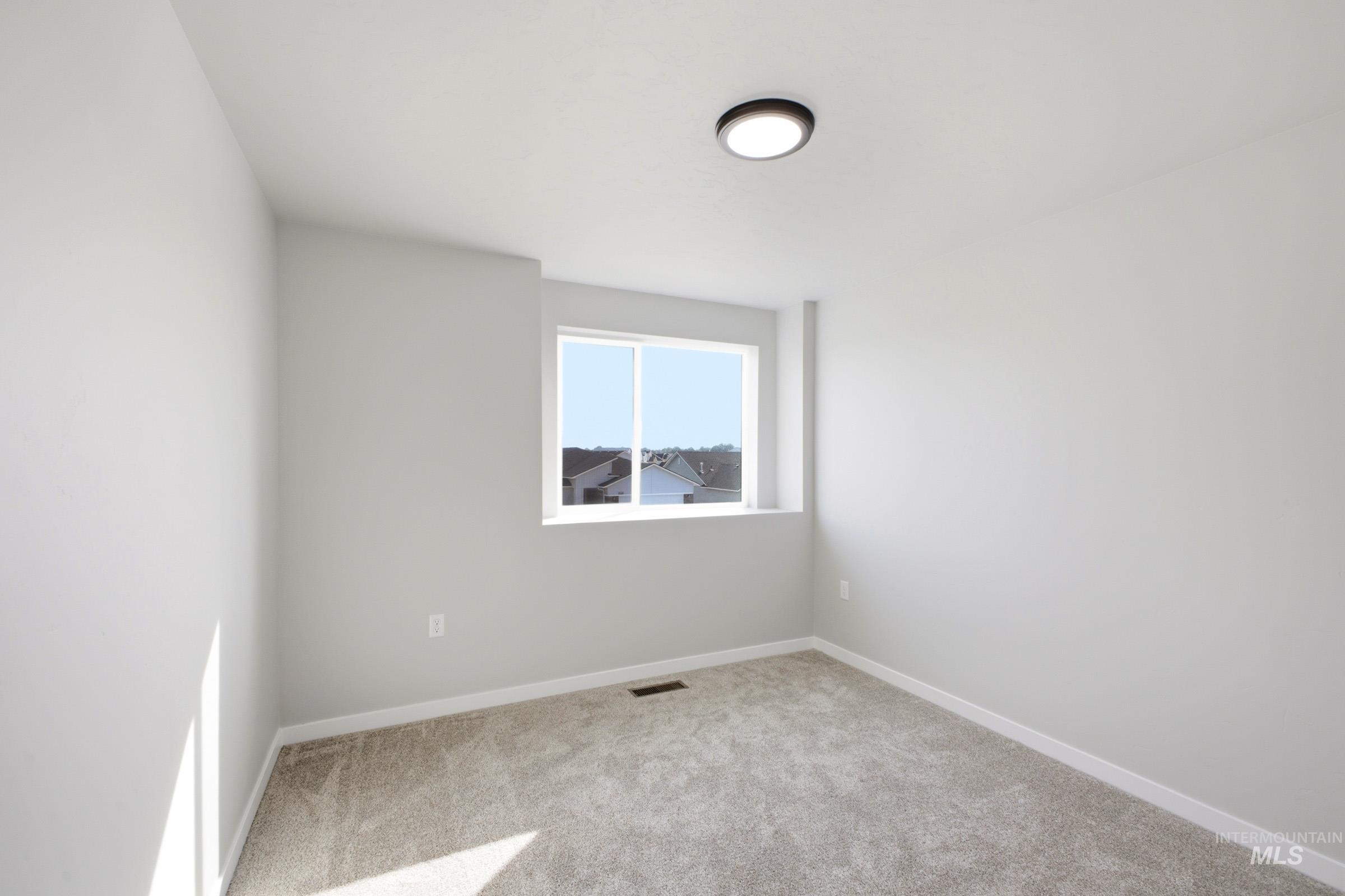 2529 W Tar Sands Dr Property Photo 16