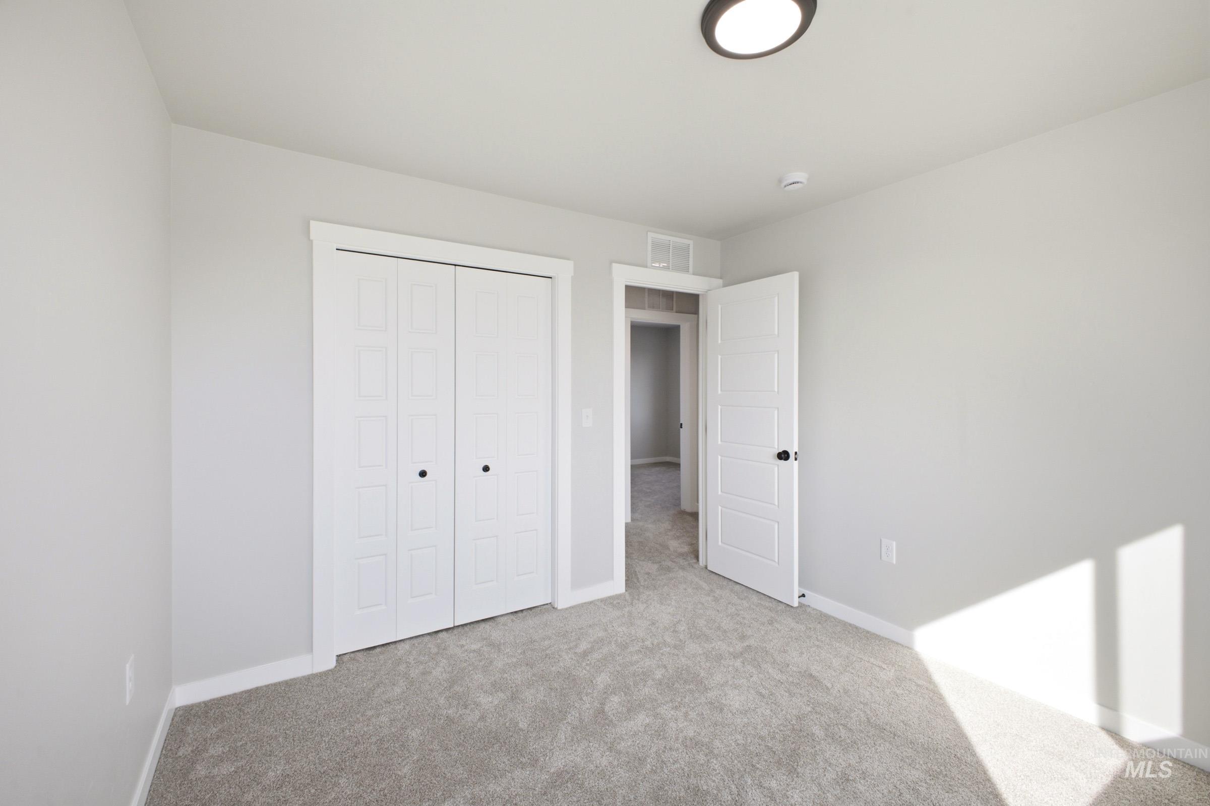 2529 W Tar Sands Dr Property Photo 17