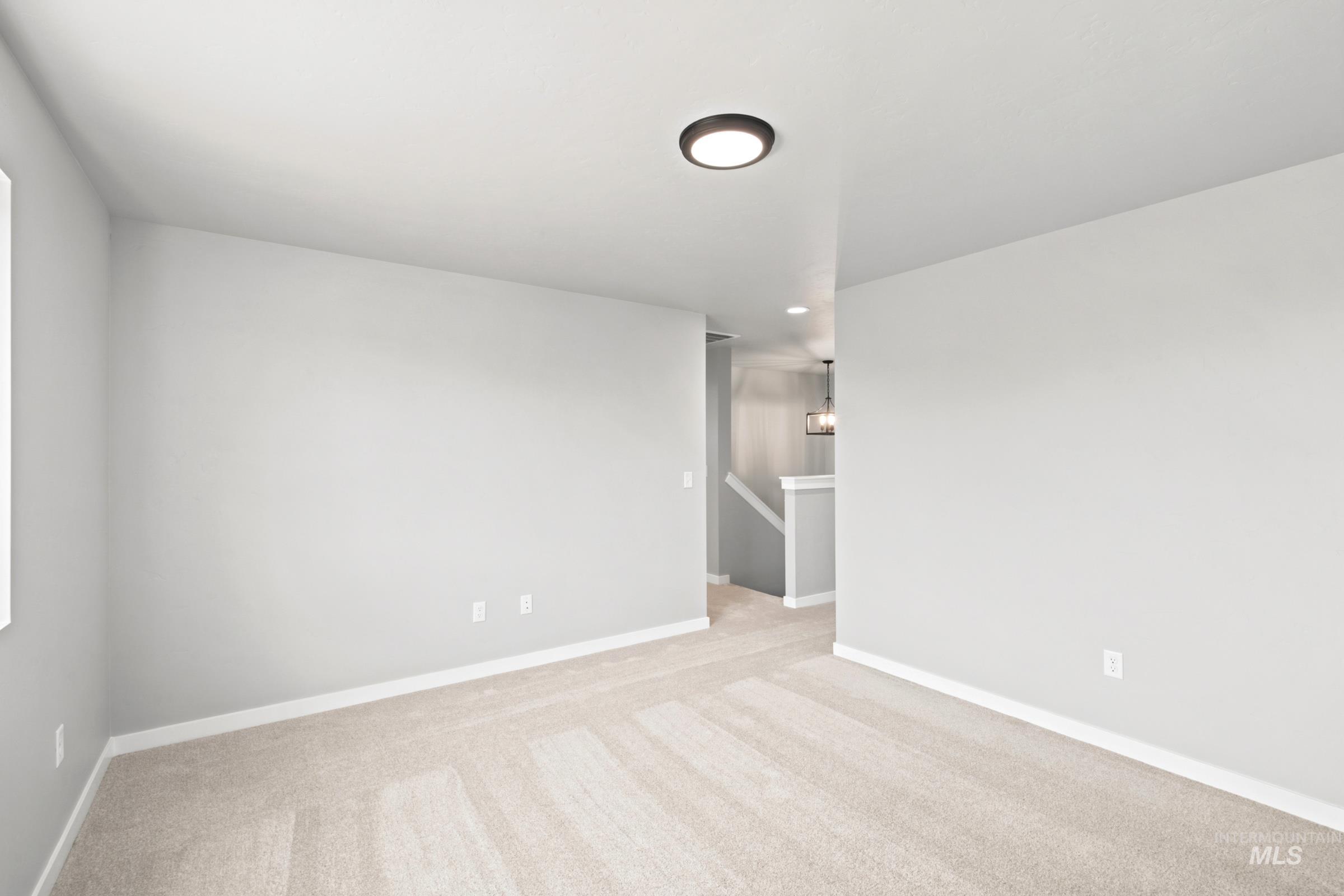 2529 W Tar Sands Dr Property Photo 20