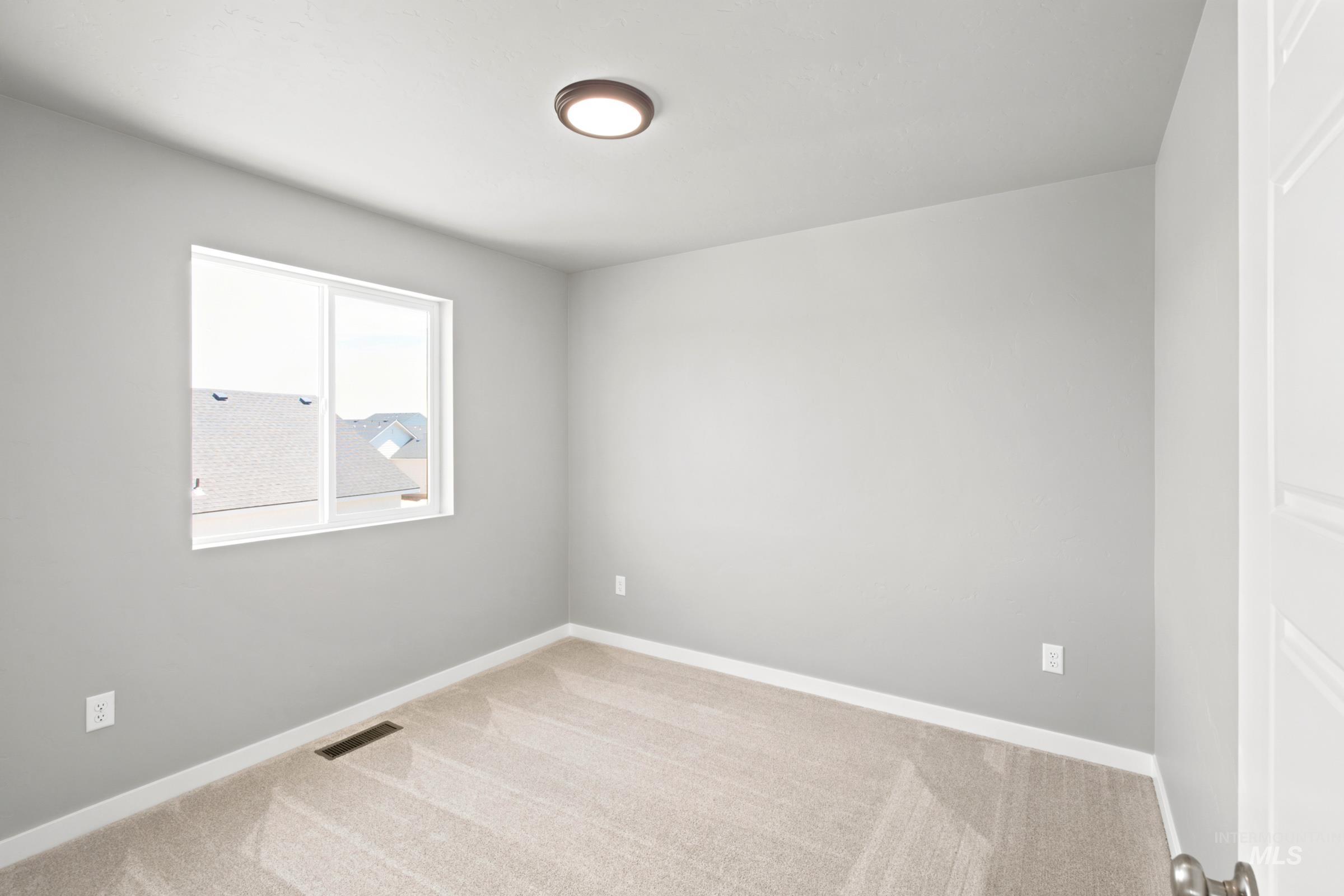 2529 W Tar Sands Dr Property Photo 23