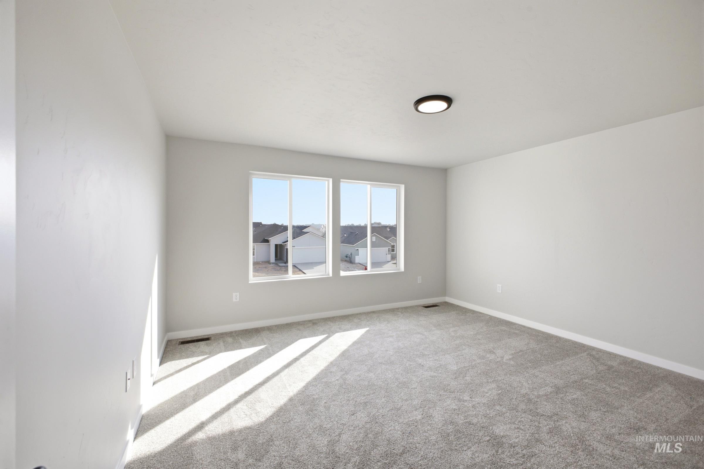 2529 W Tar Sands Dr Property Photo 24