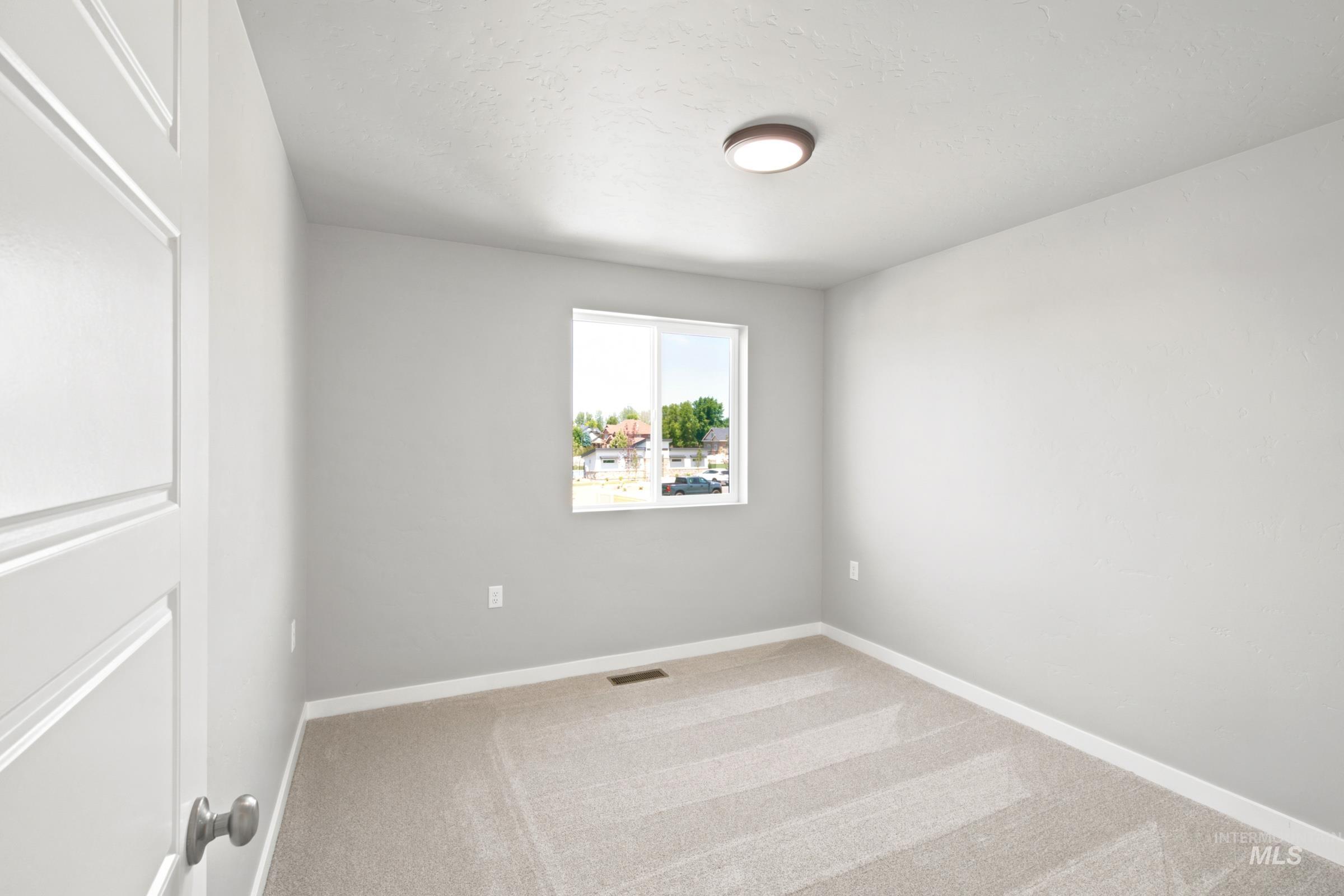 2529 W Tar Sands Dr Property Photo 25