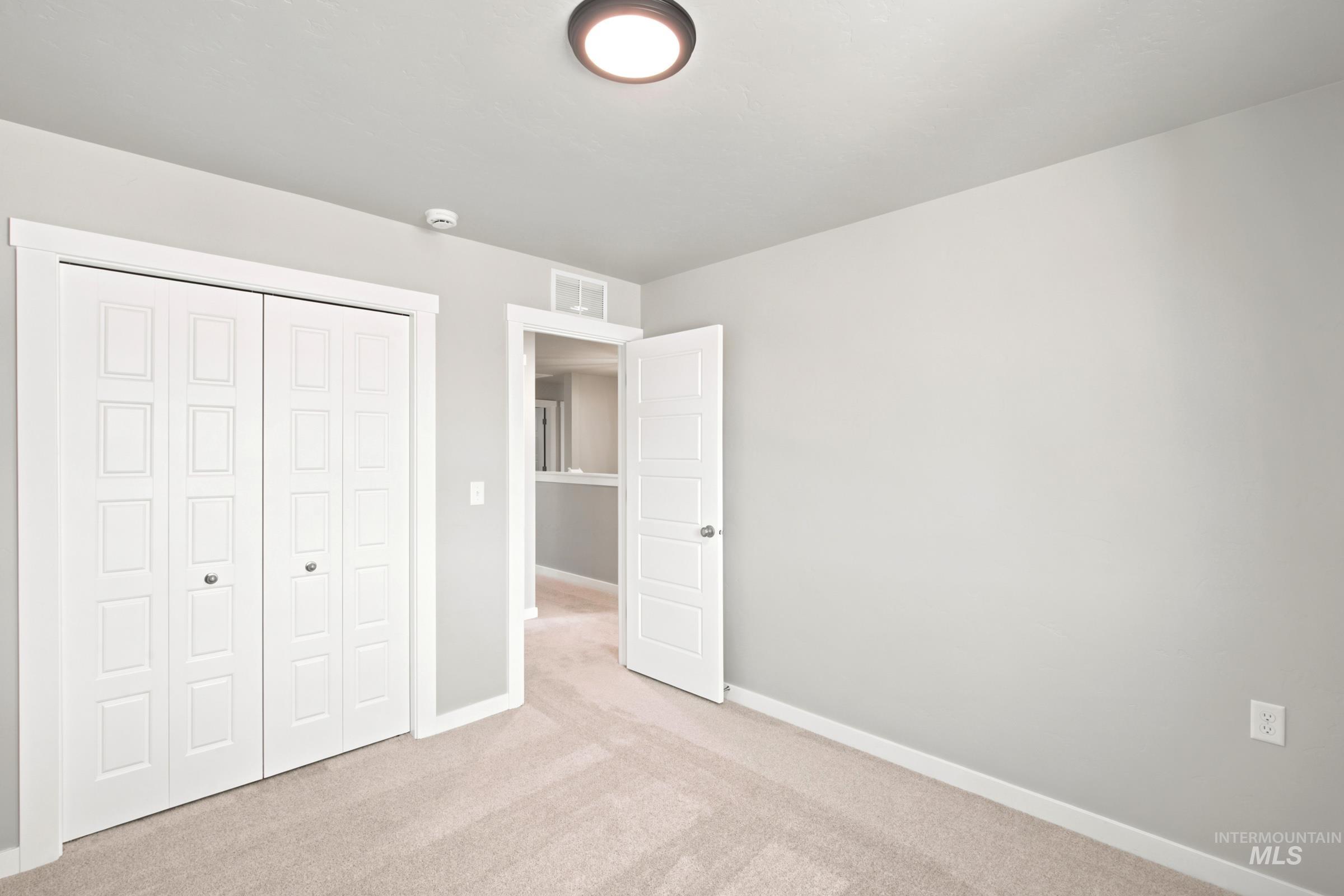 2529 W Tar Sands Dr Property Photo 26