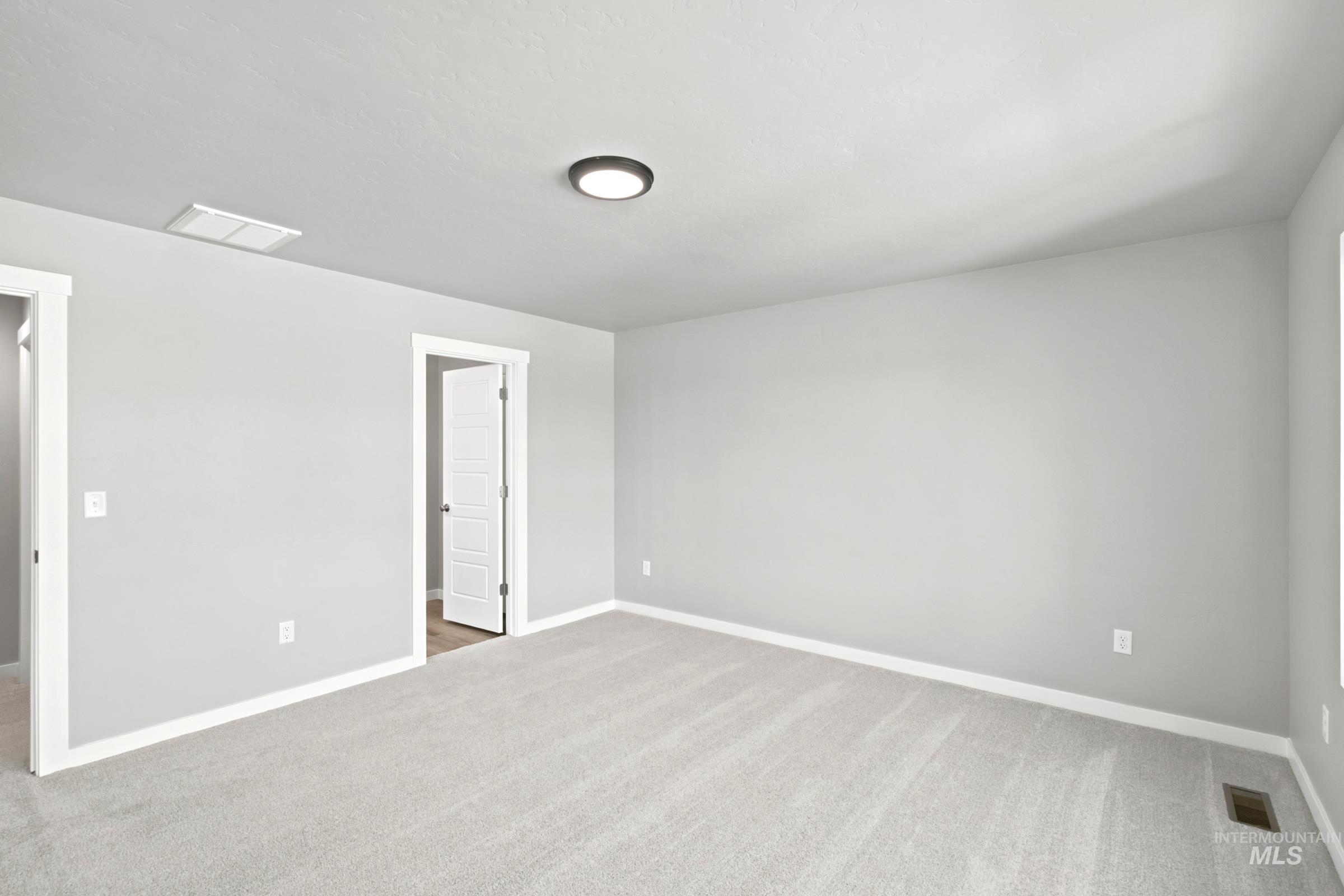 2529 W Tar Sands Dr Property Photo 30