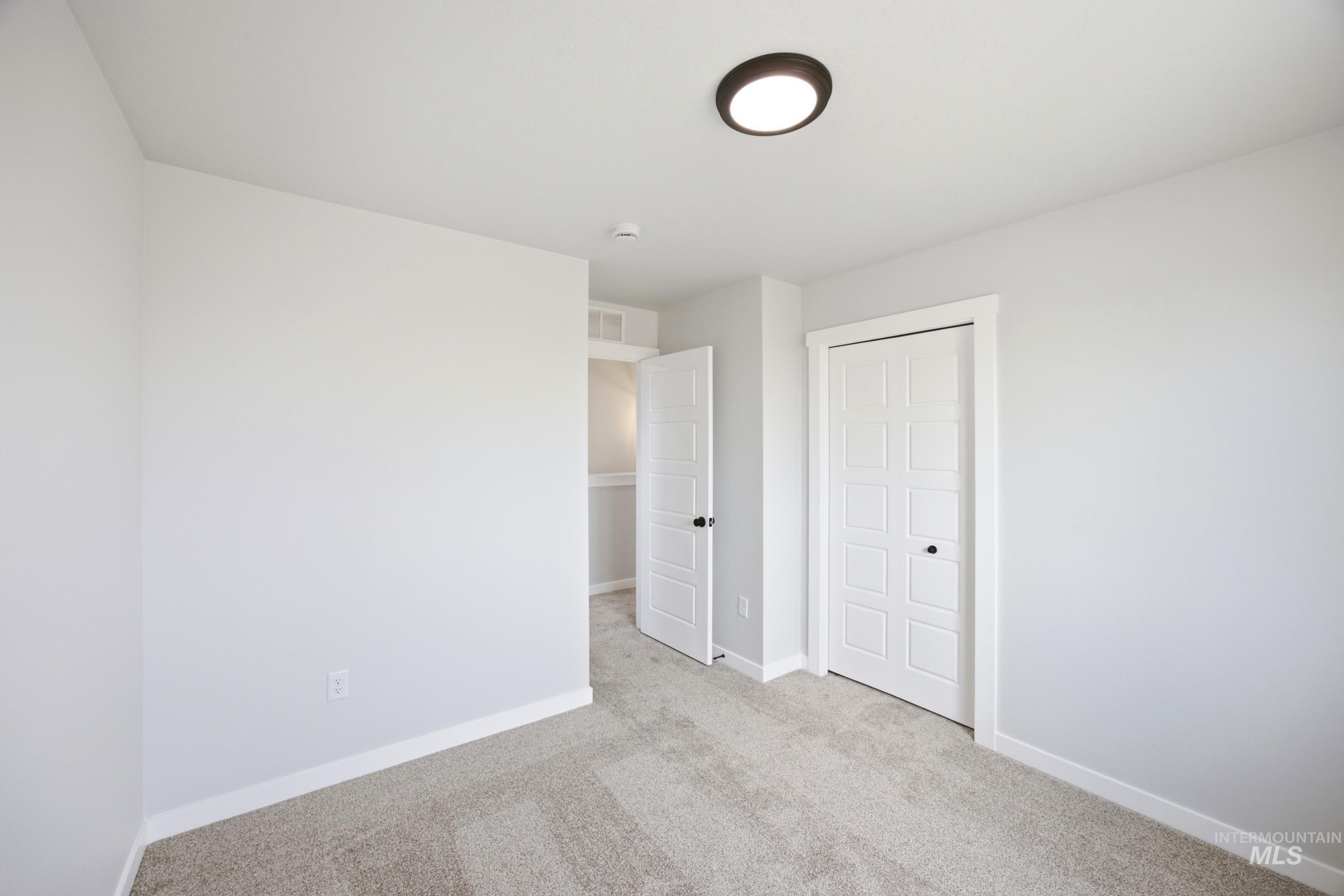1315 W Braden Dr Property Photo 18