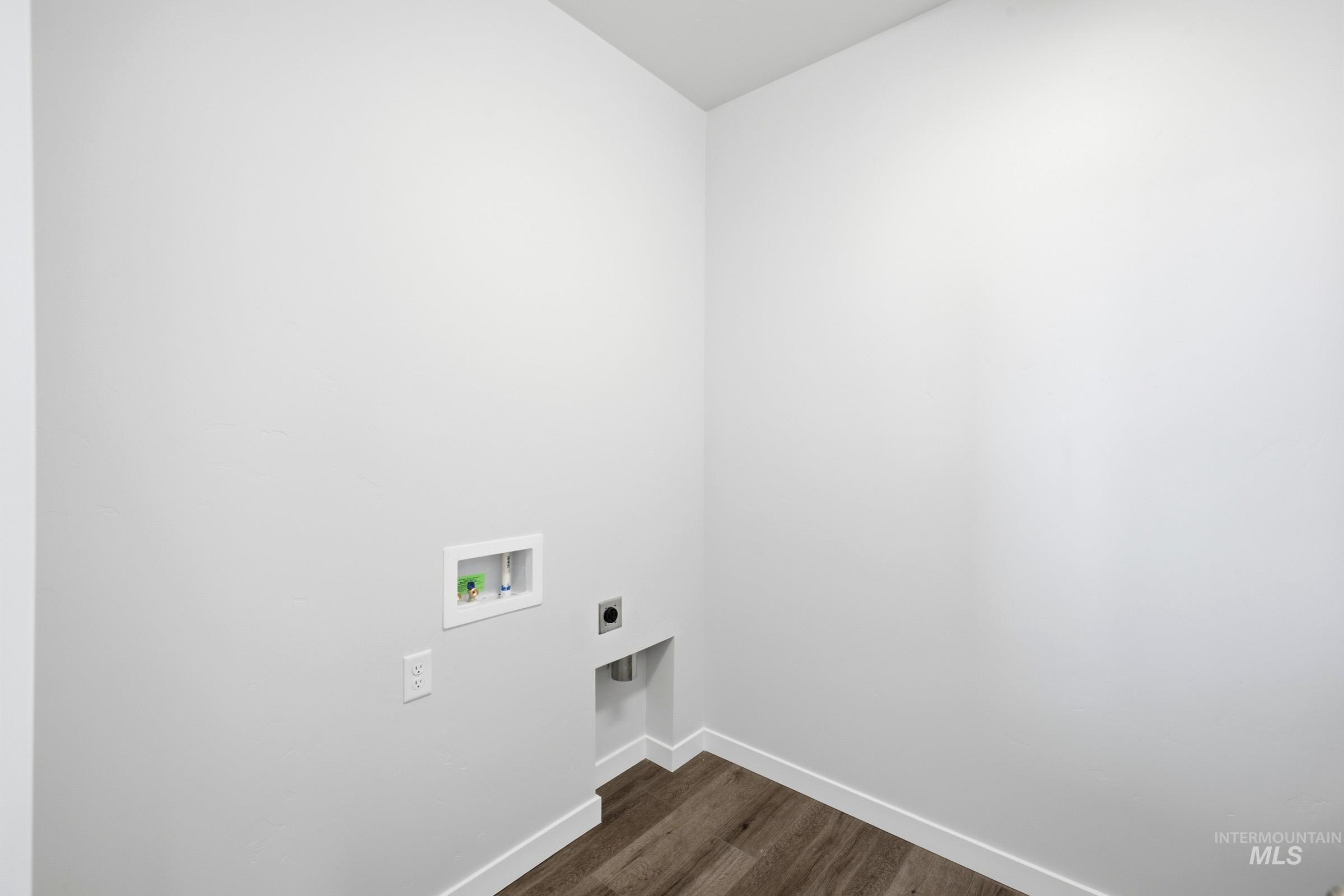 2474 W Kincaid St Property Photo 32