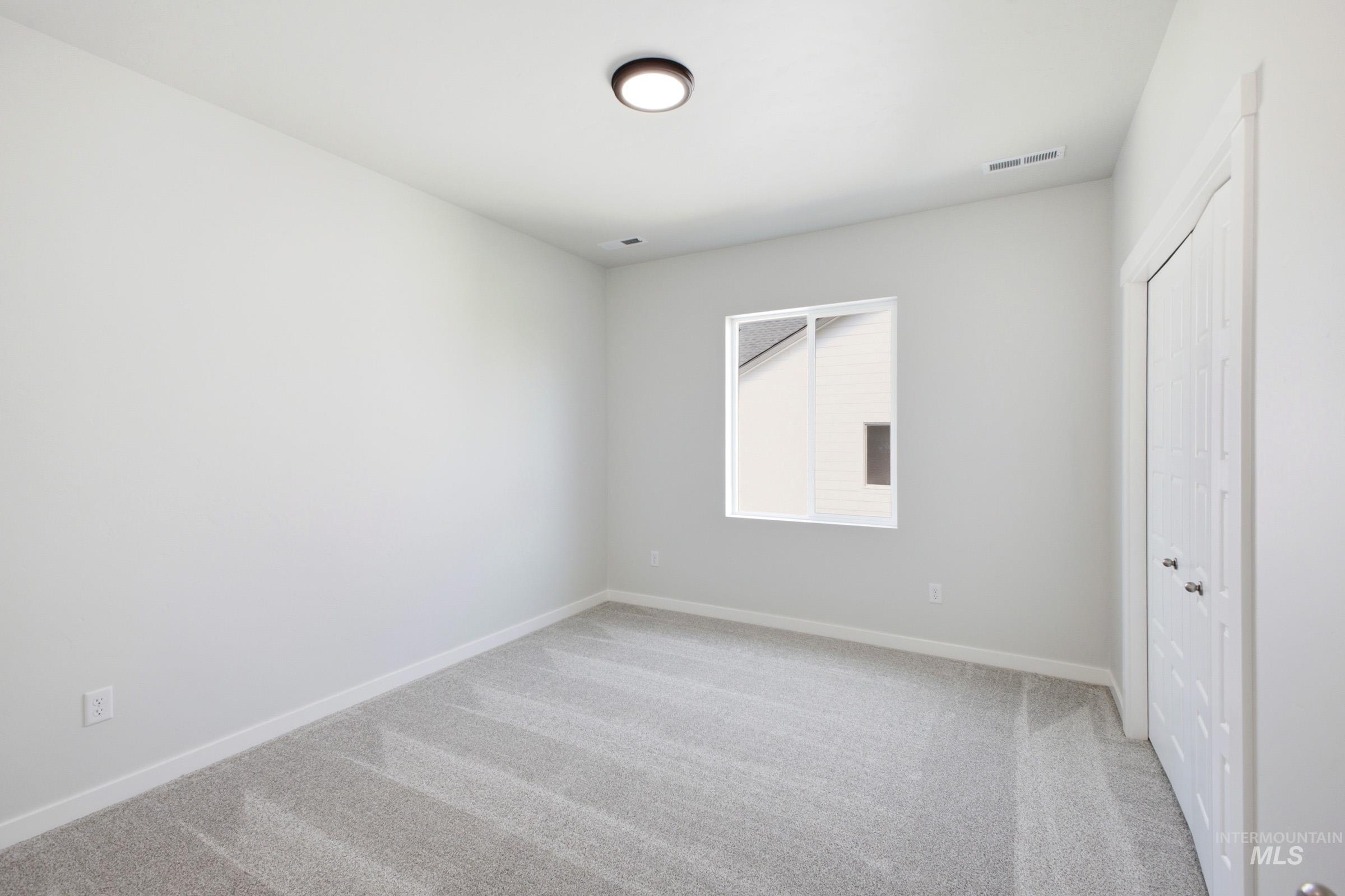 2474 W Kincaid St Property Photo 33
