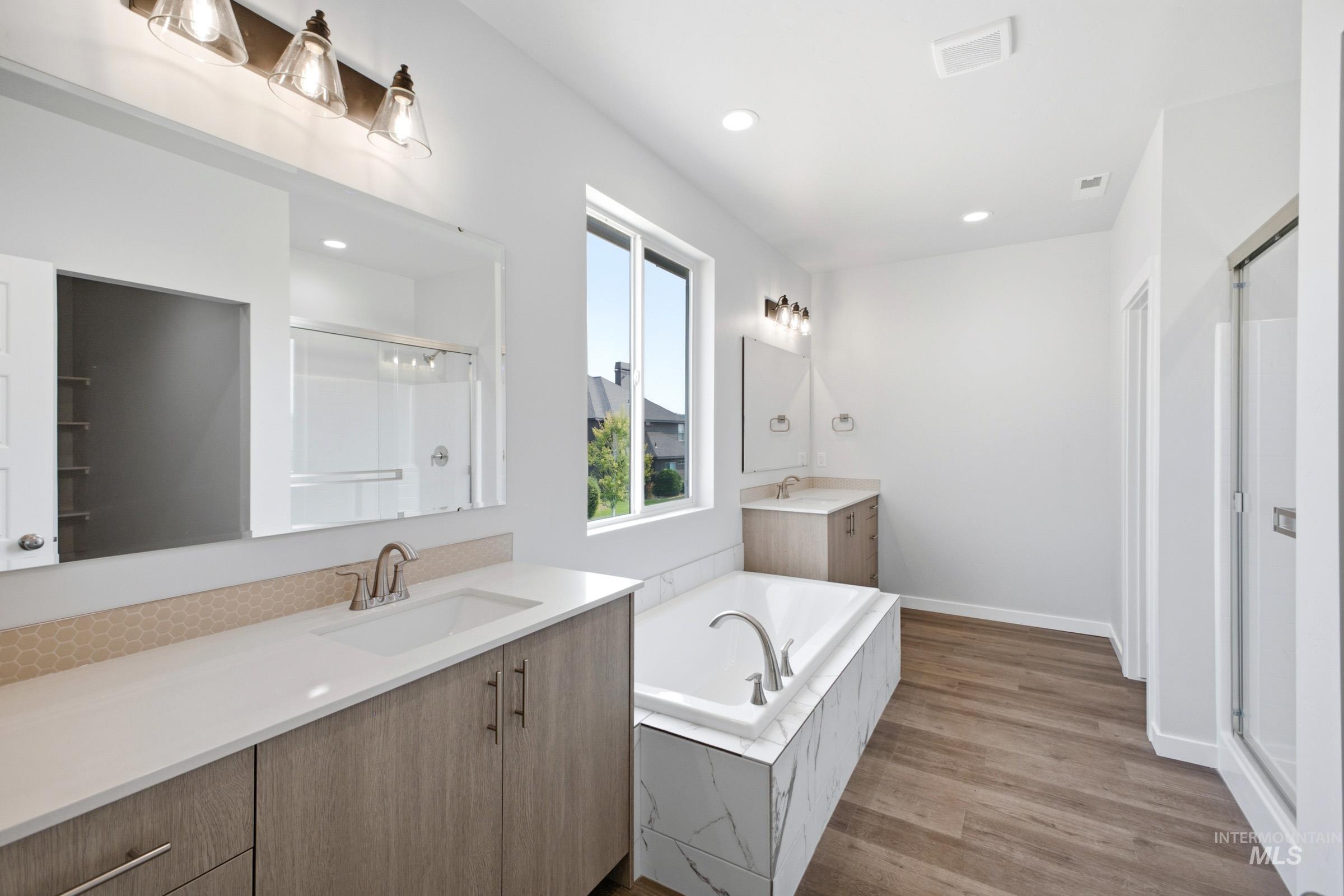 2474 W Kincaid St Property Photo 41