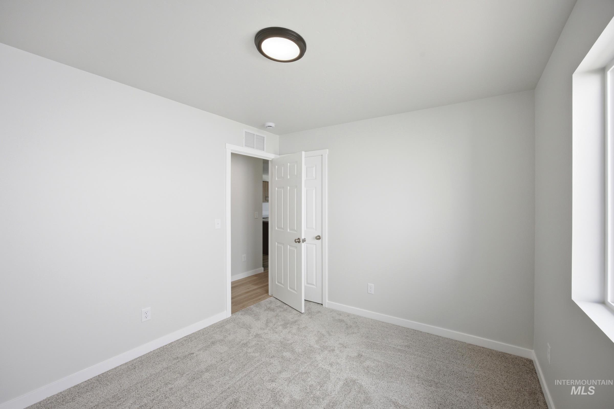2391 W Fallon Lp Property Photo 11