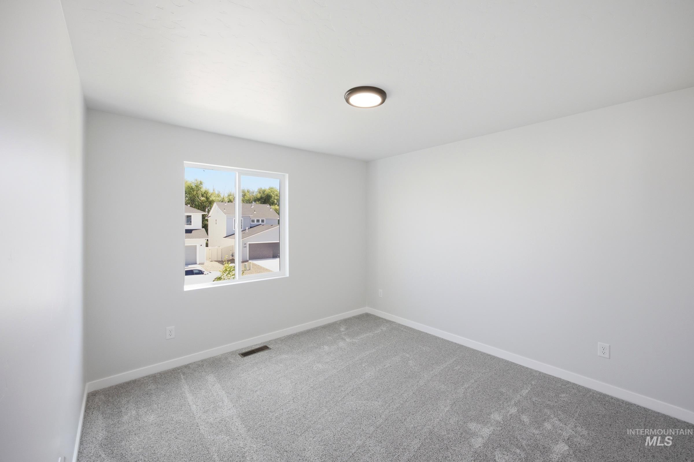2391 W Fallon Lp Property Photo 19