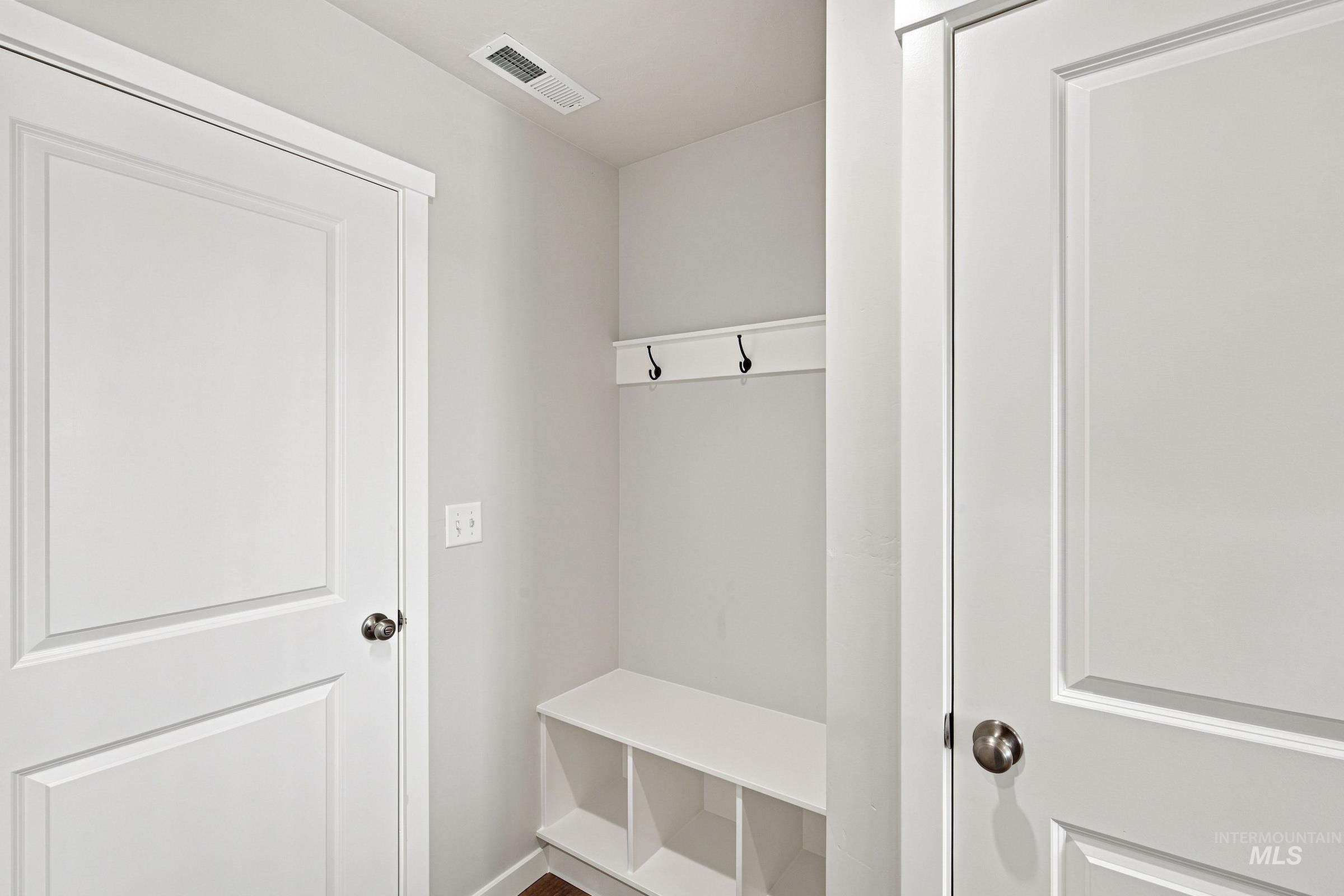 3795 E White Plains St Property Photo 12