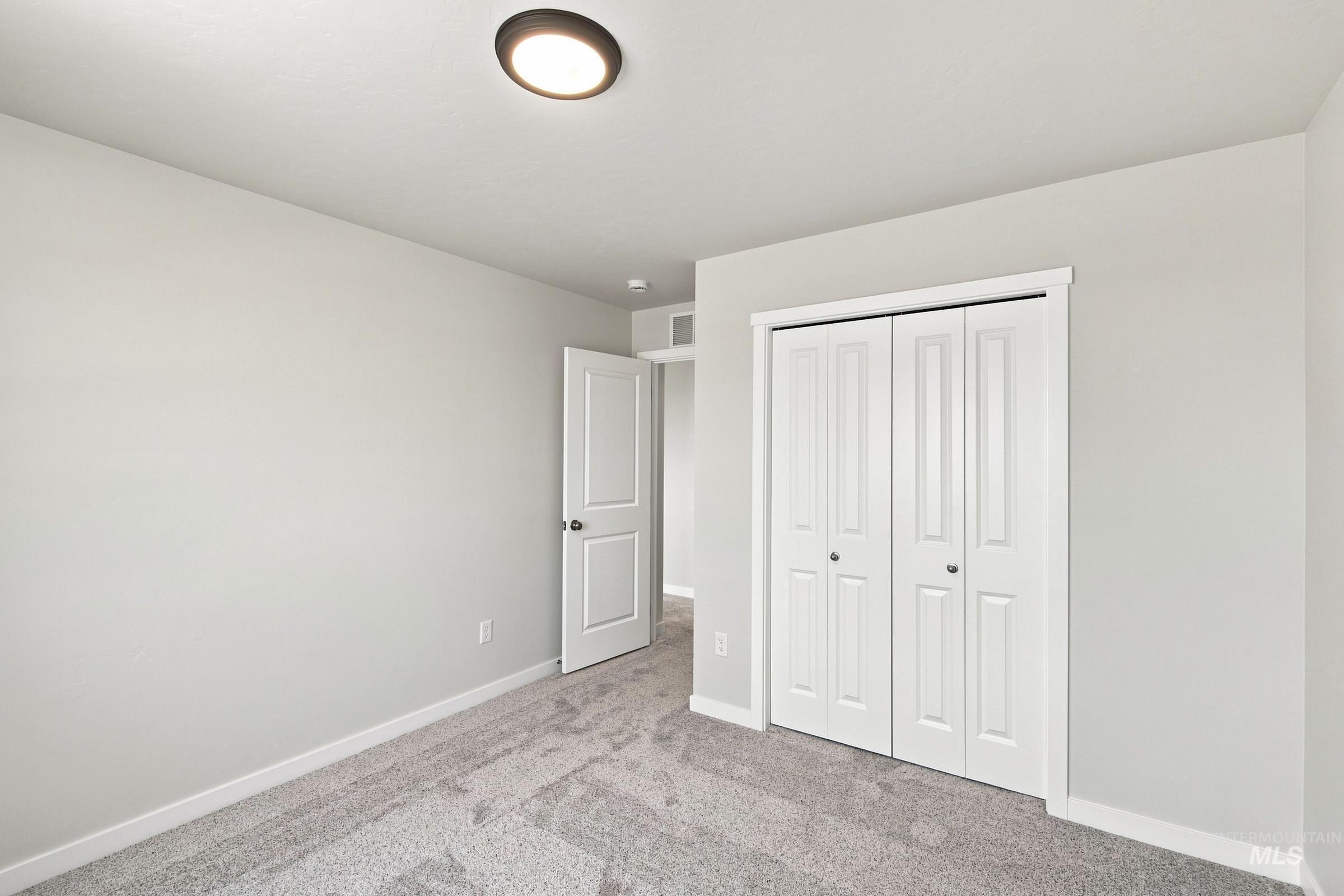 3795 E White Plains St Property Photo 13
