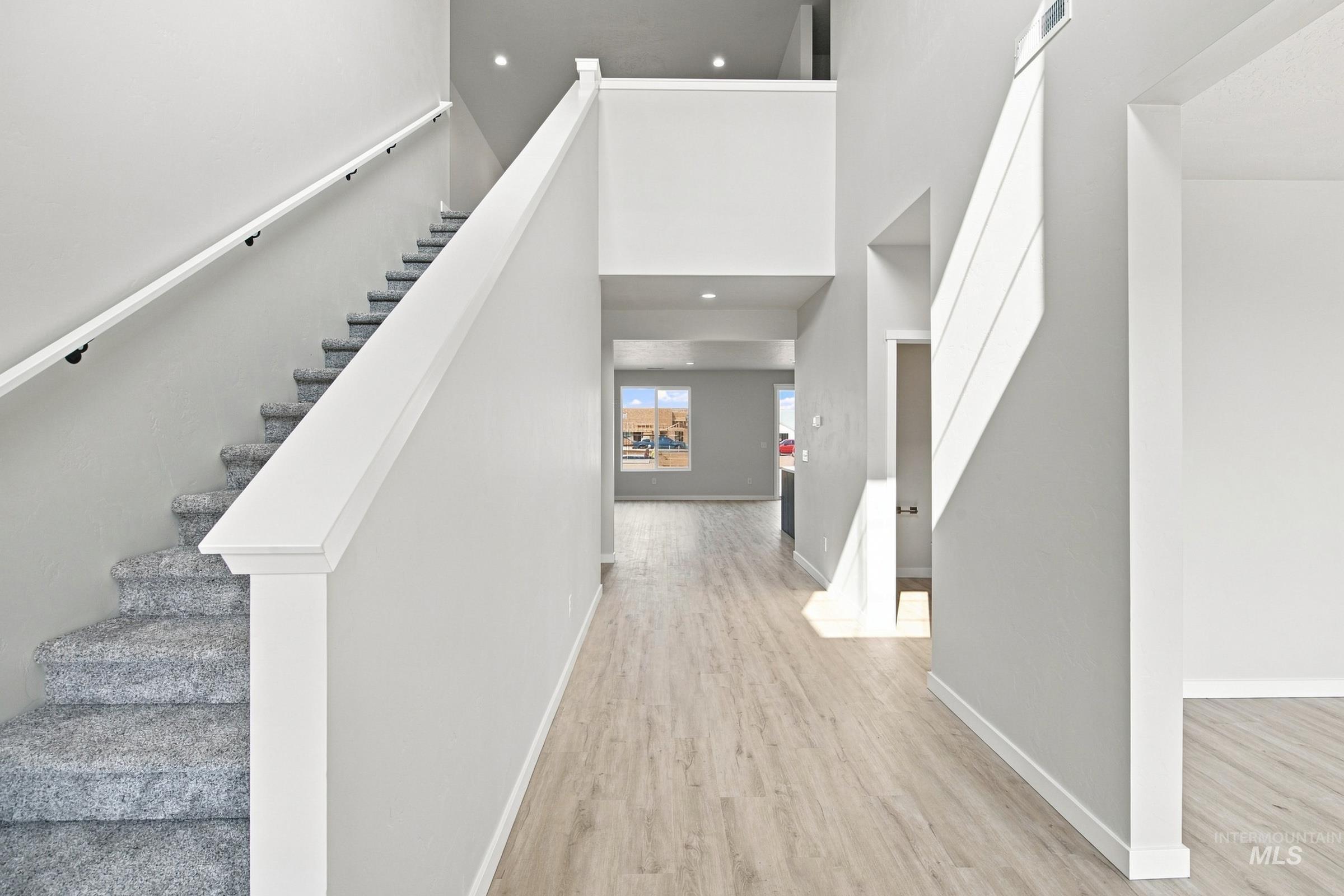 4559 S Amsterdam Ave Property Photo 15
