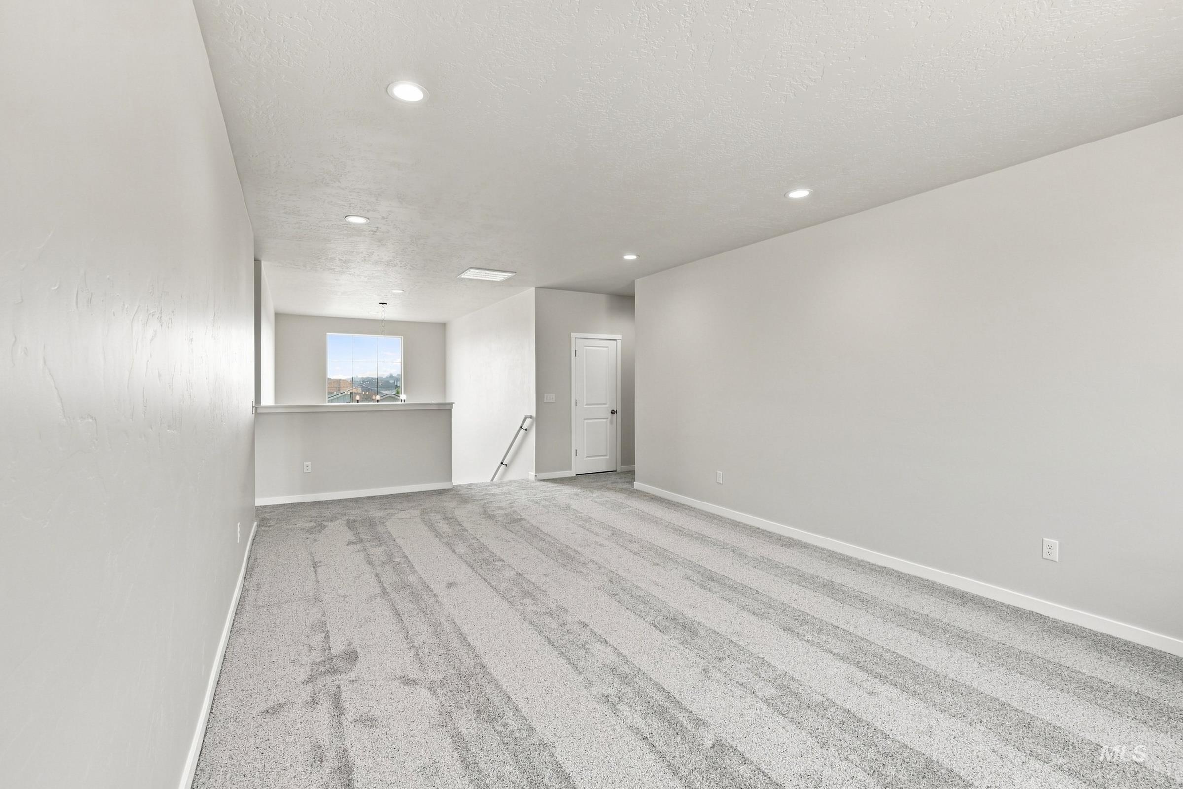 4559 S Amsterdam Ave Property Photo 21