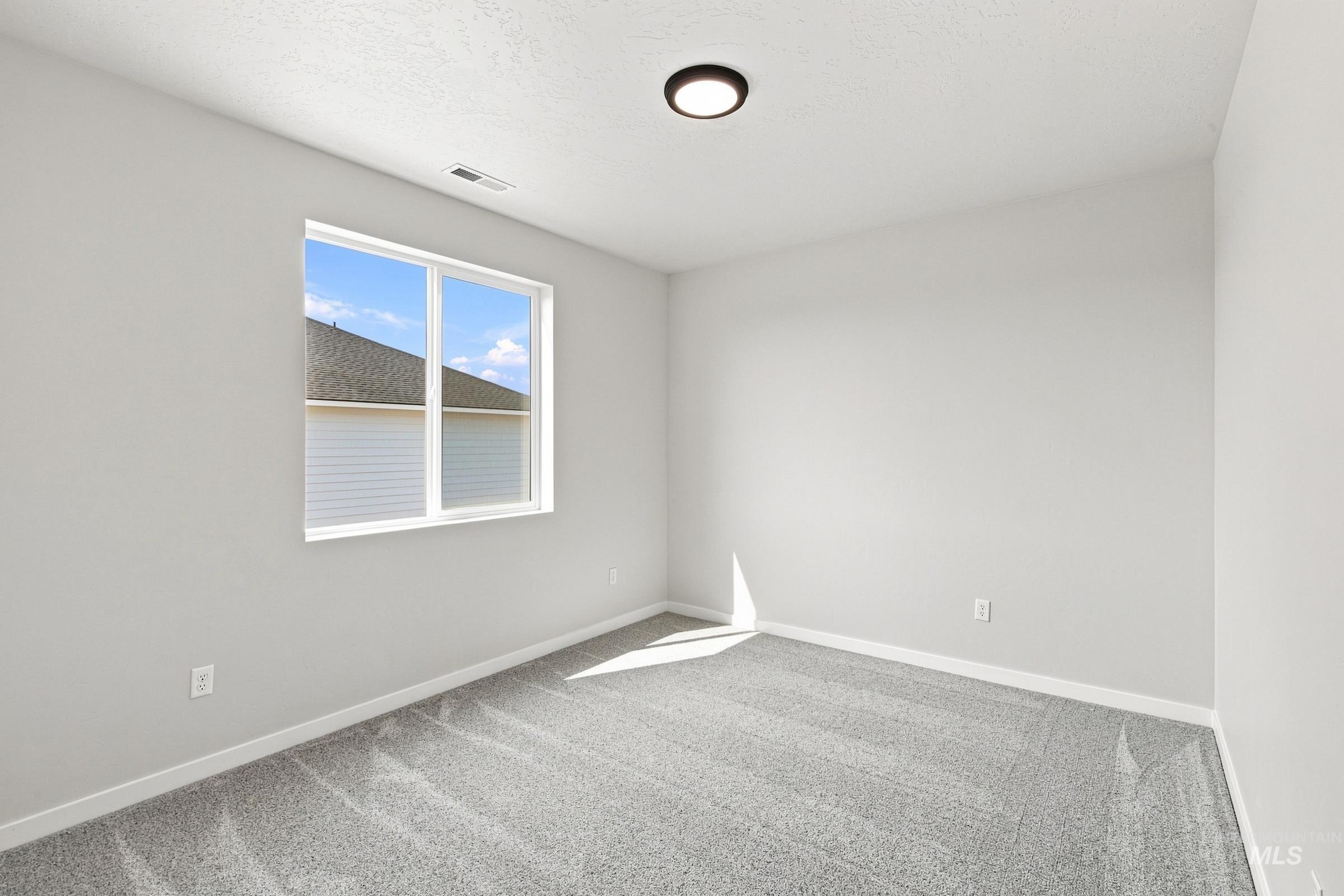 4559 S Amsterdam Ave Property Photo 27