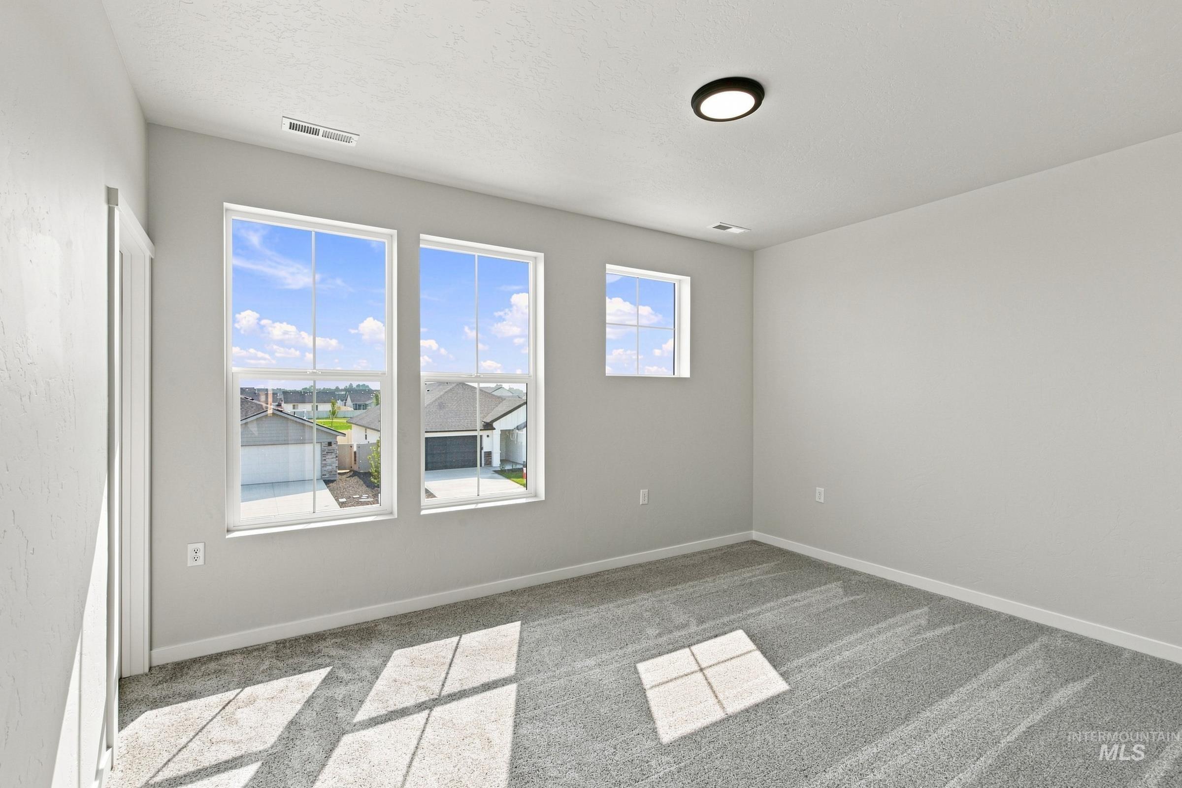 4559 S Amsterdam Ave Property Photo 30